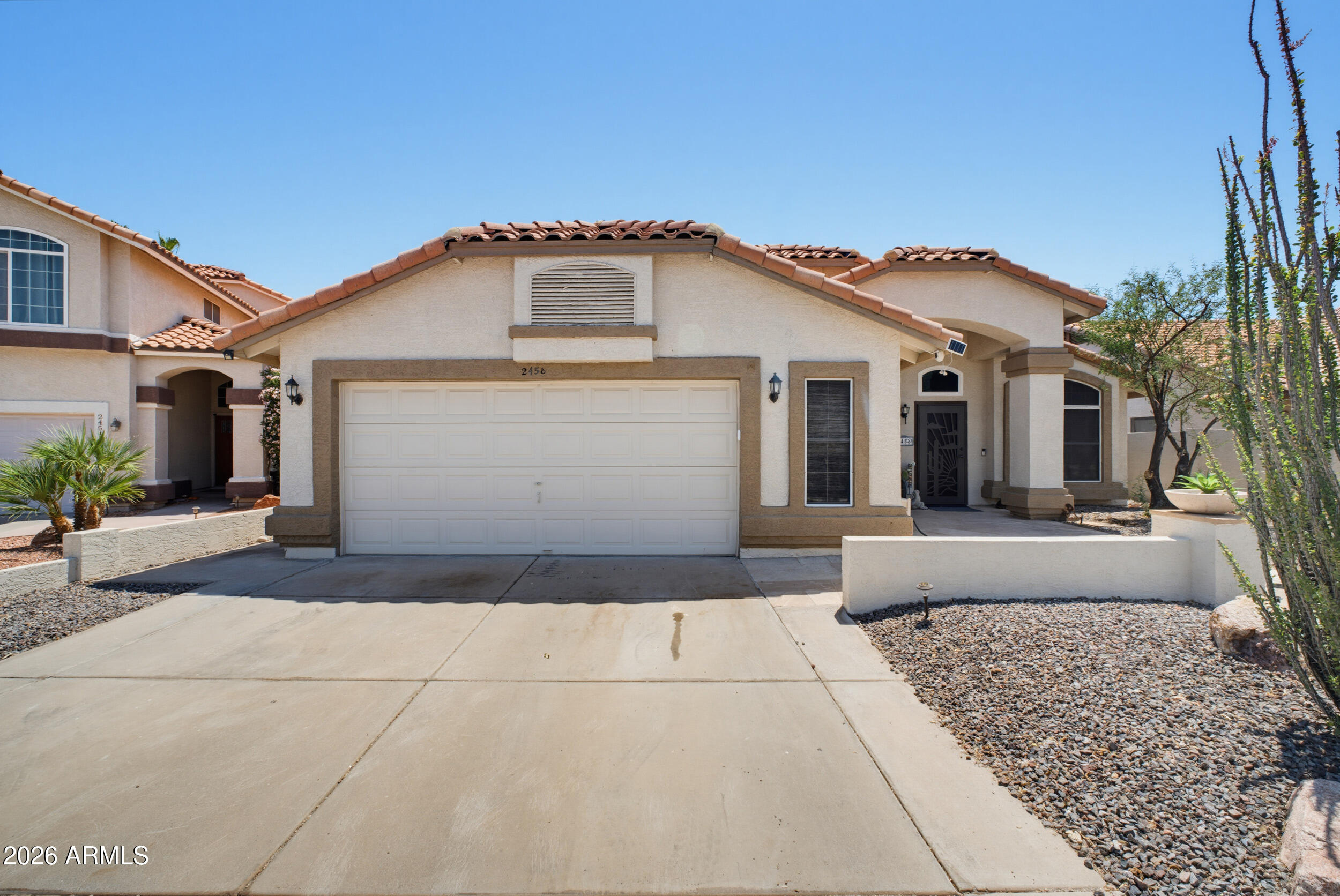 2458 E CATHEDRAL ROCK Drive