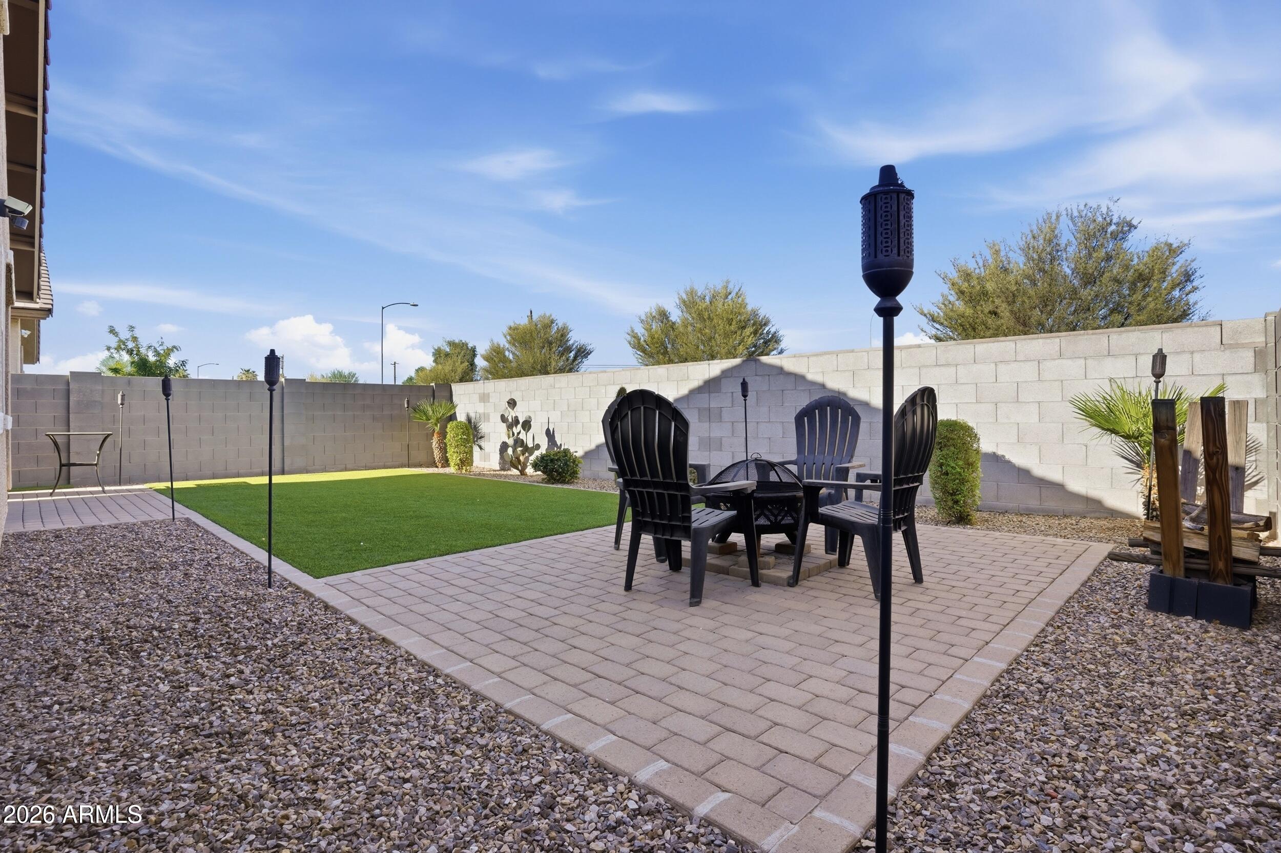 8425 N 61ST Drive