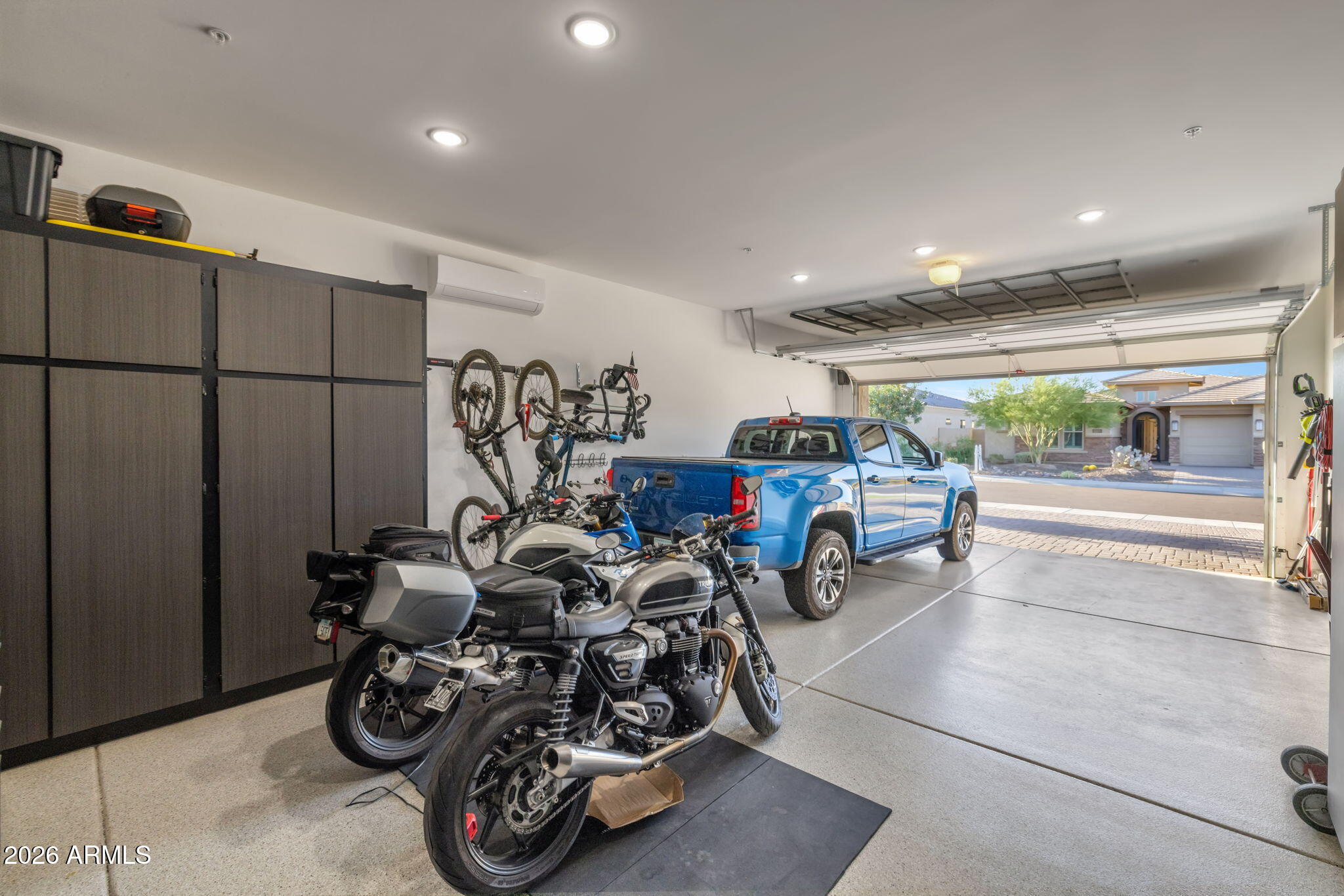 11613 W MONTANSORO Lane