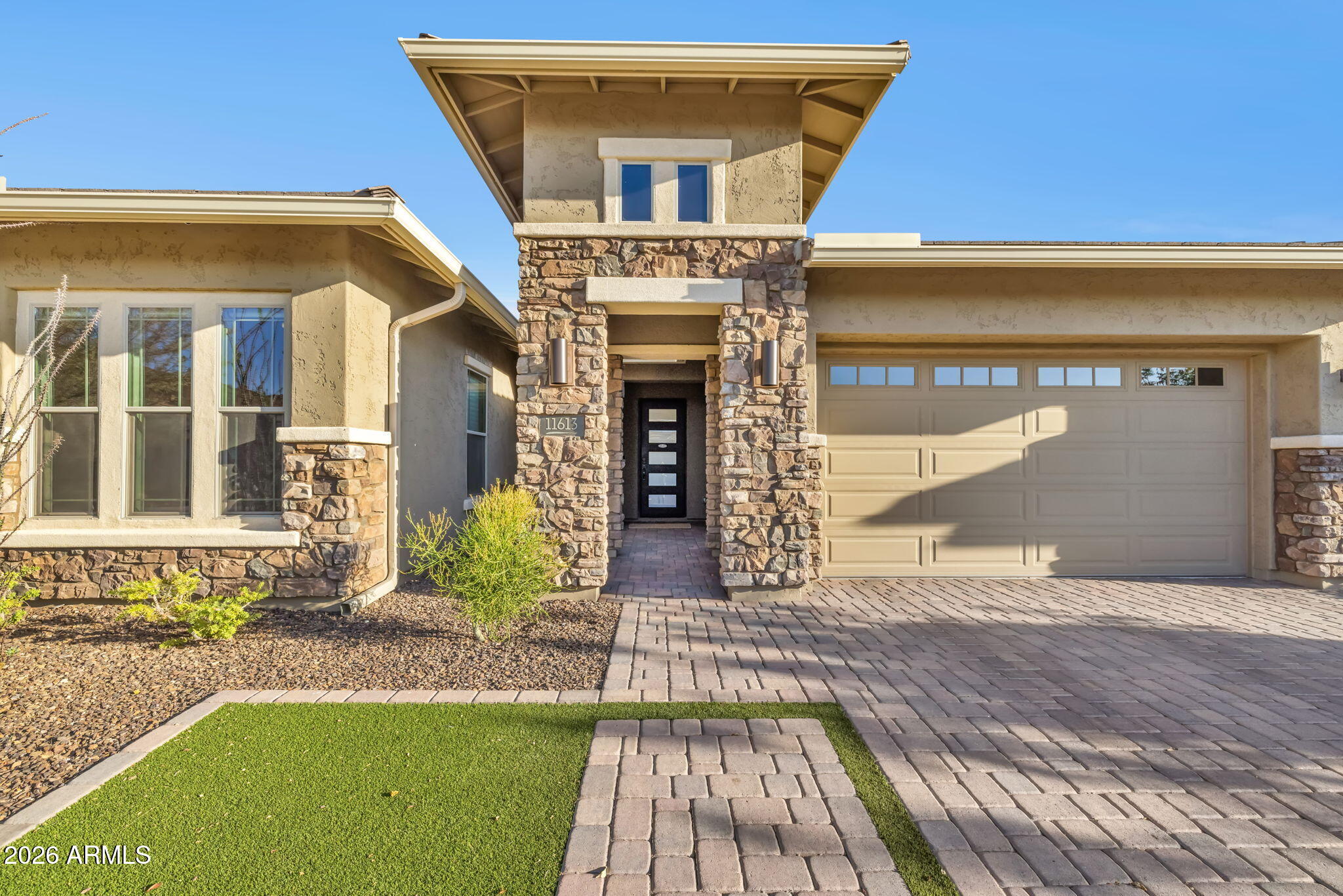11613 W MONTANSORO Lane