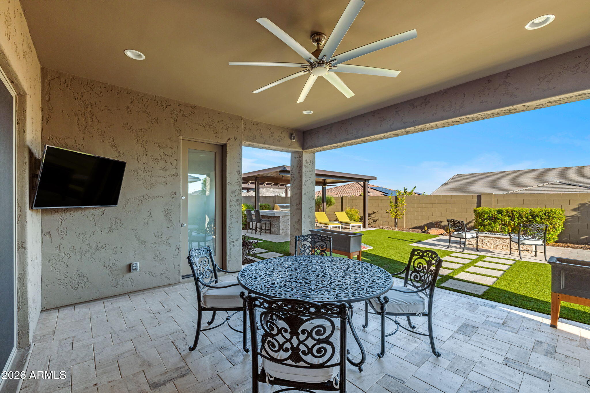 11613 W MONTANSORO Lane