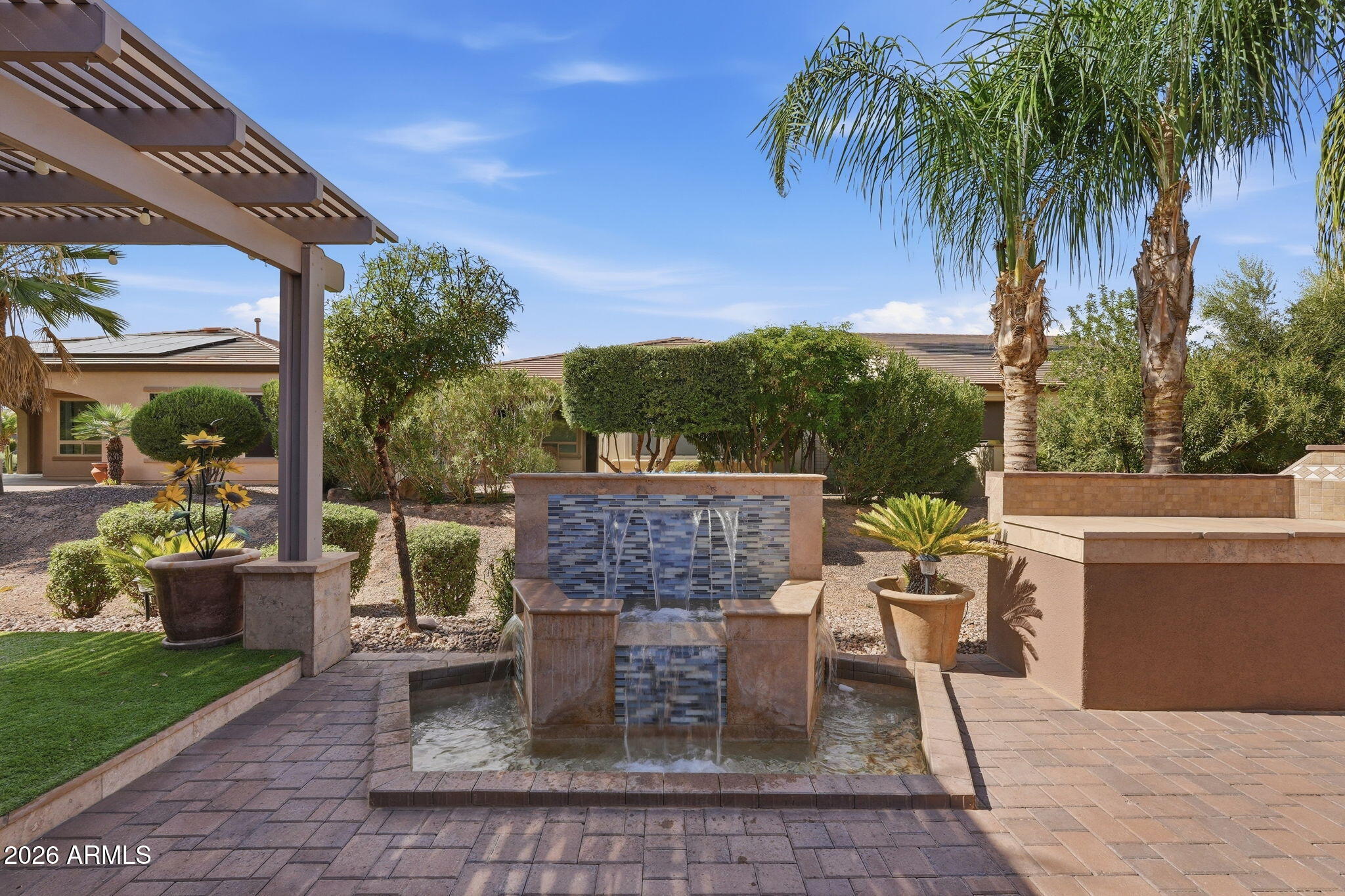 1756 E AZAFRAN Trail