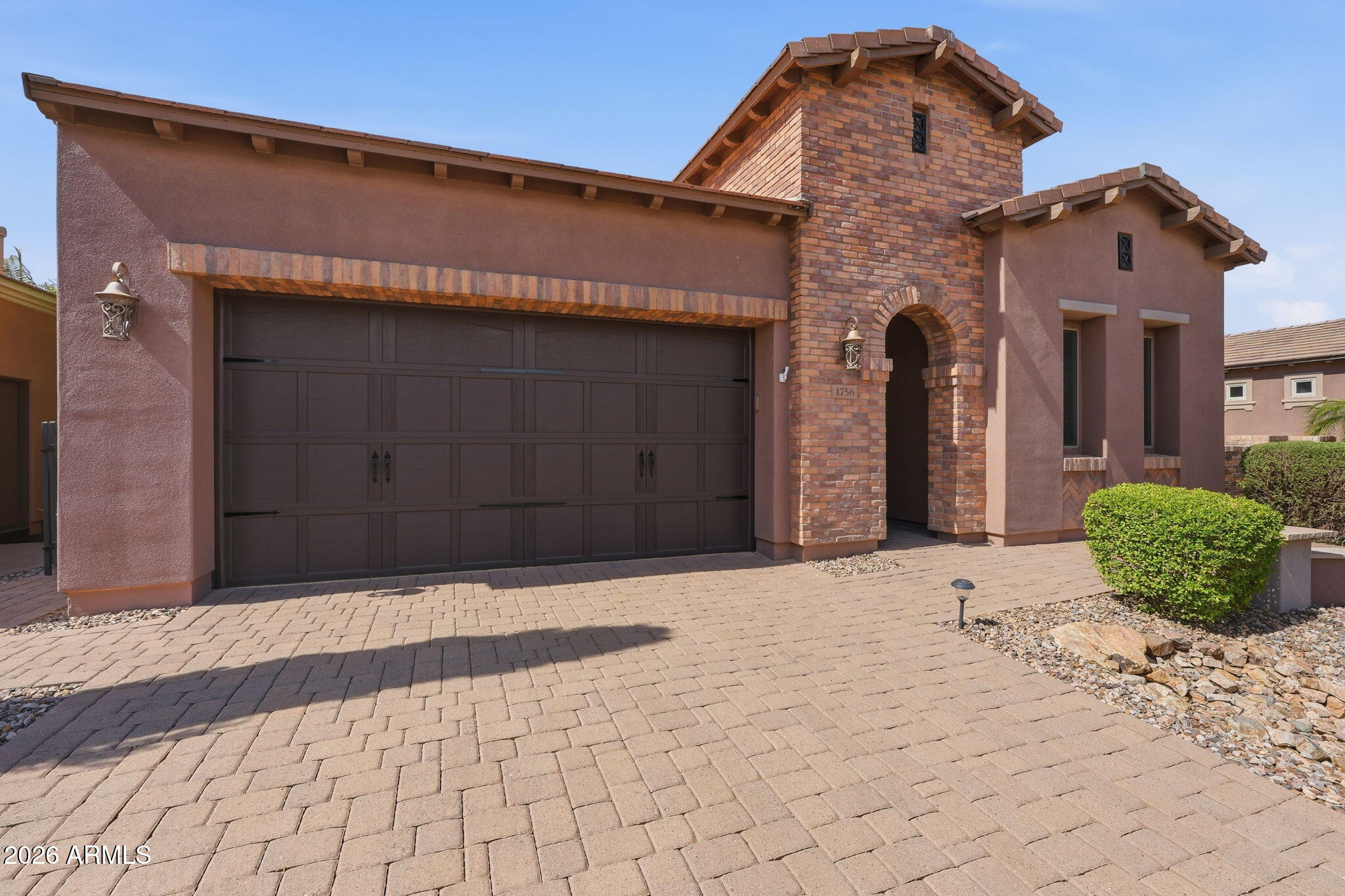 1756 E AZAFRAN Trail