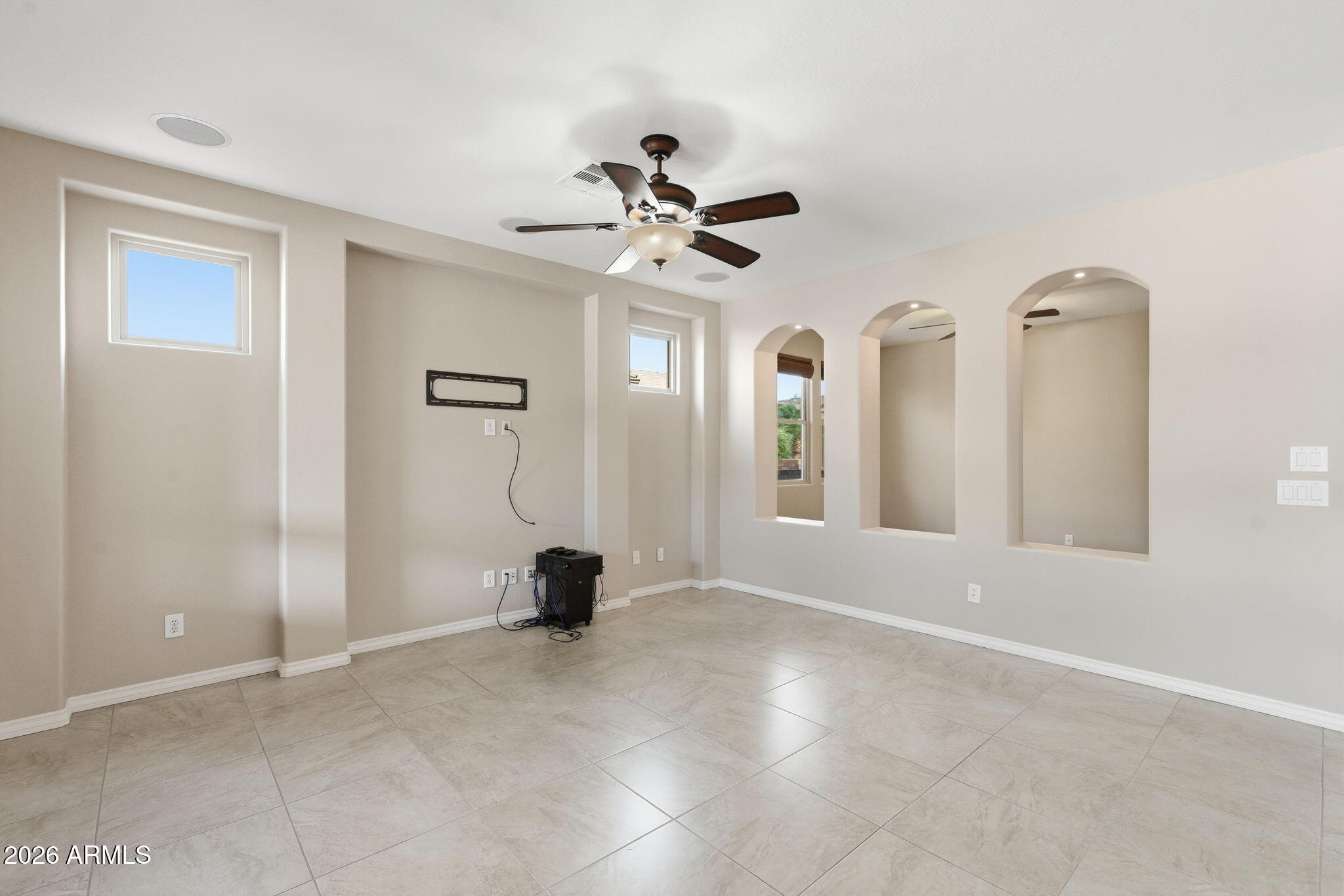 1756 E AZAFRAN Trail