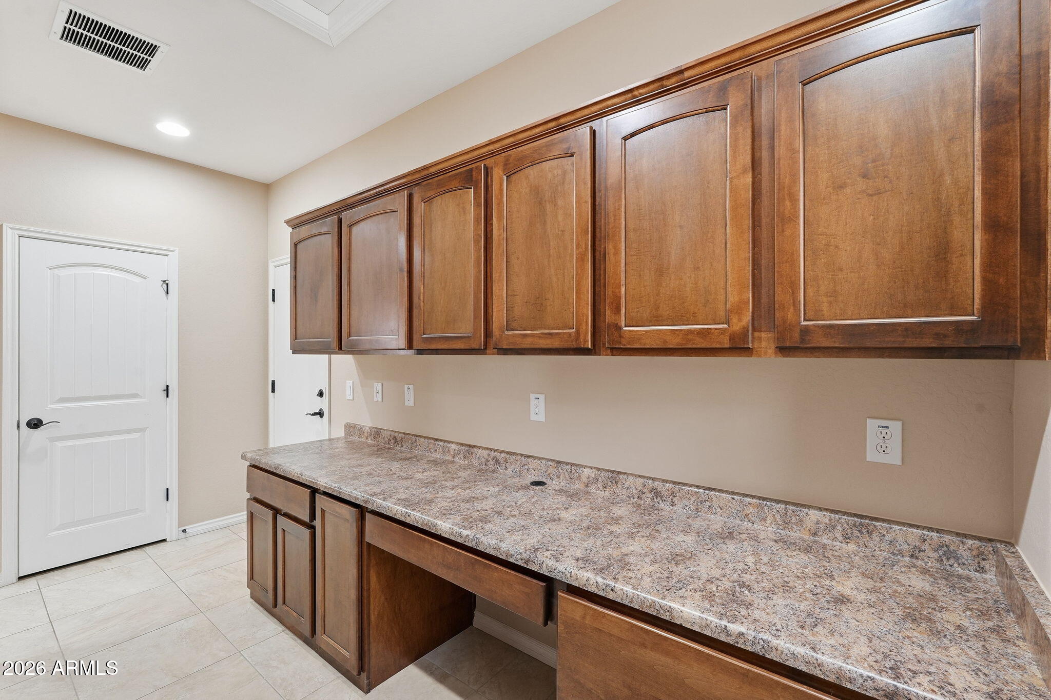 1756 E AZAFRAN Trail