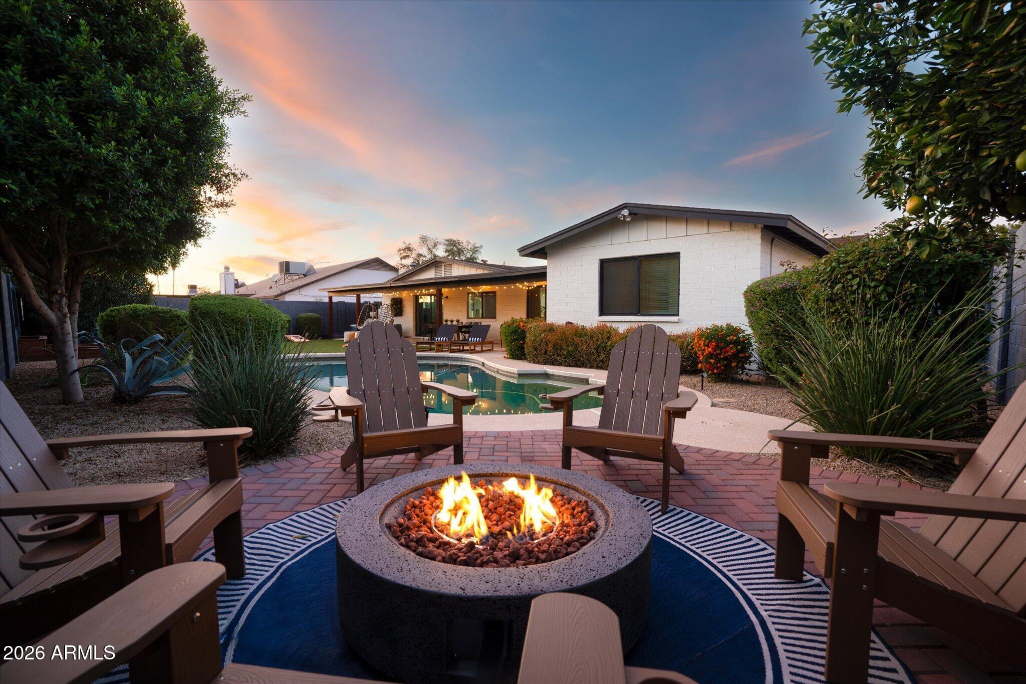 847 W NARANJA Avenue
