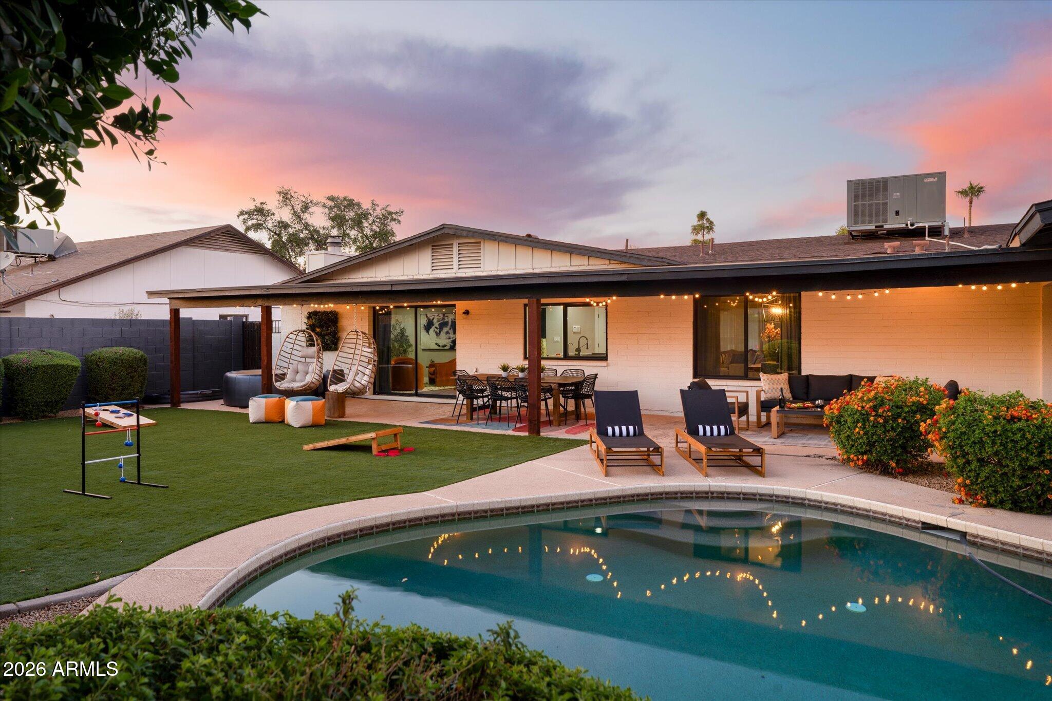 847 W NARANJA Avenue