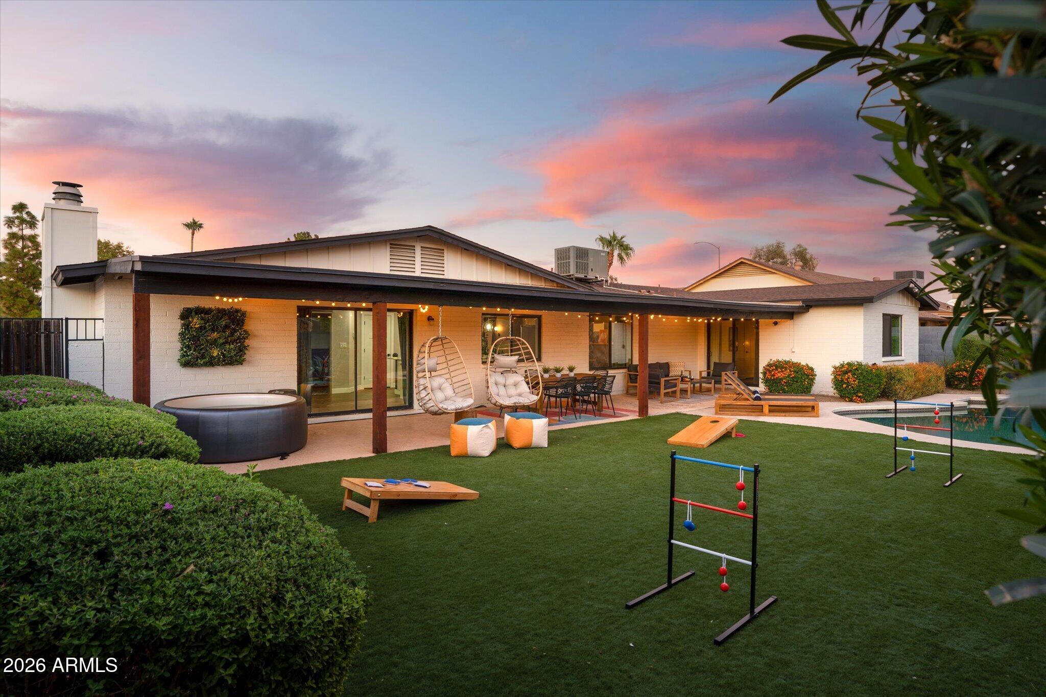 847 W NARANJA Avenue