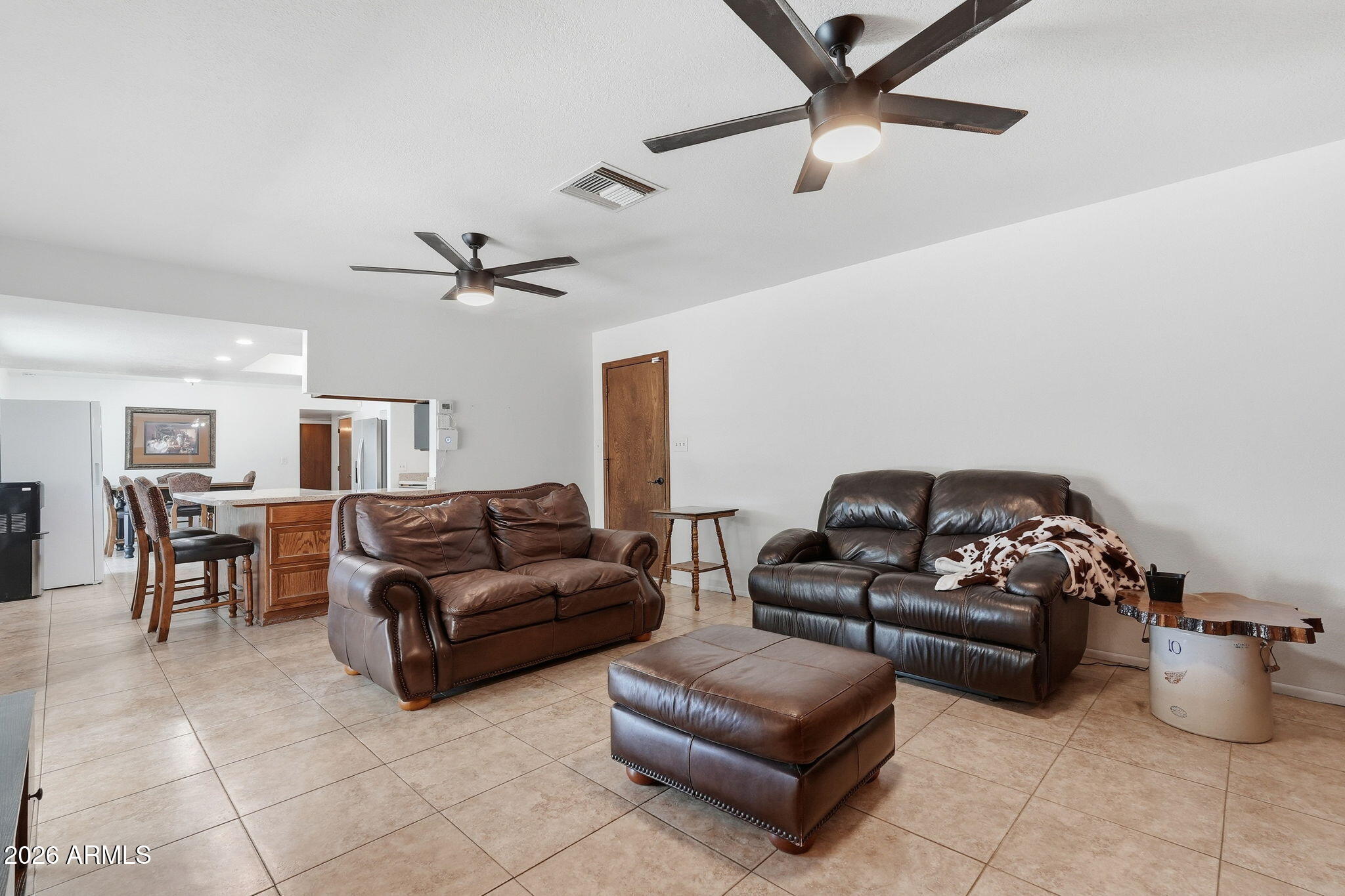 846 N WHITING Circle