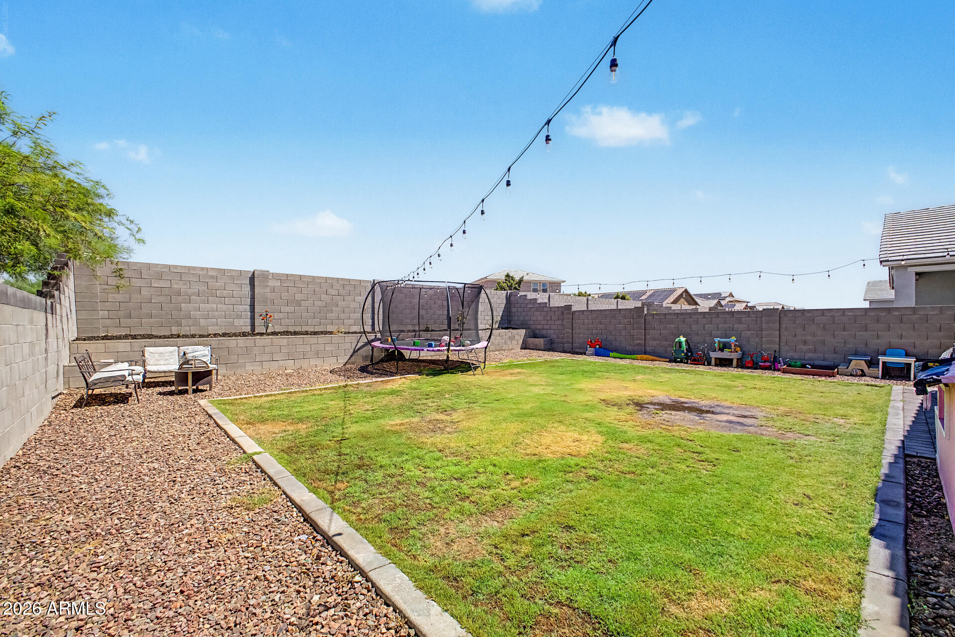 17896 W DALEY Lane