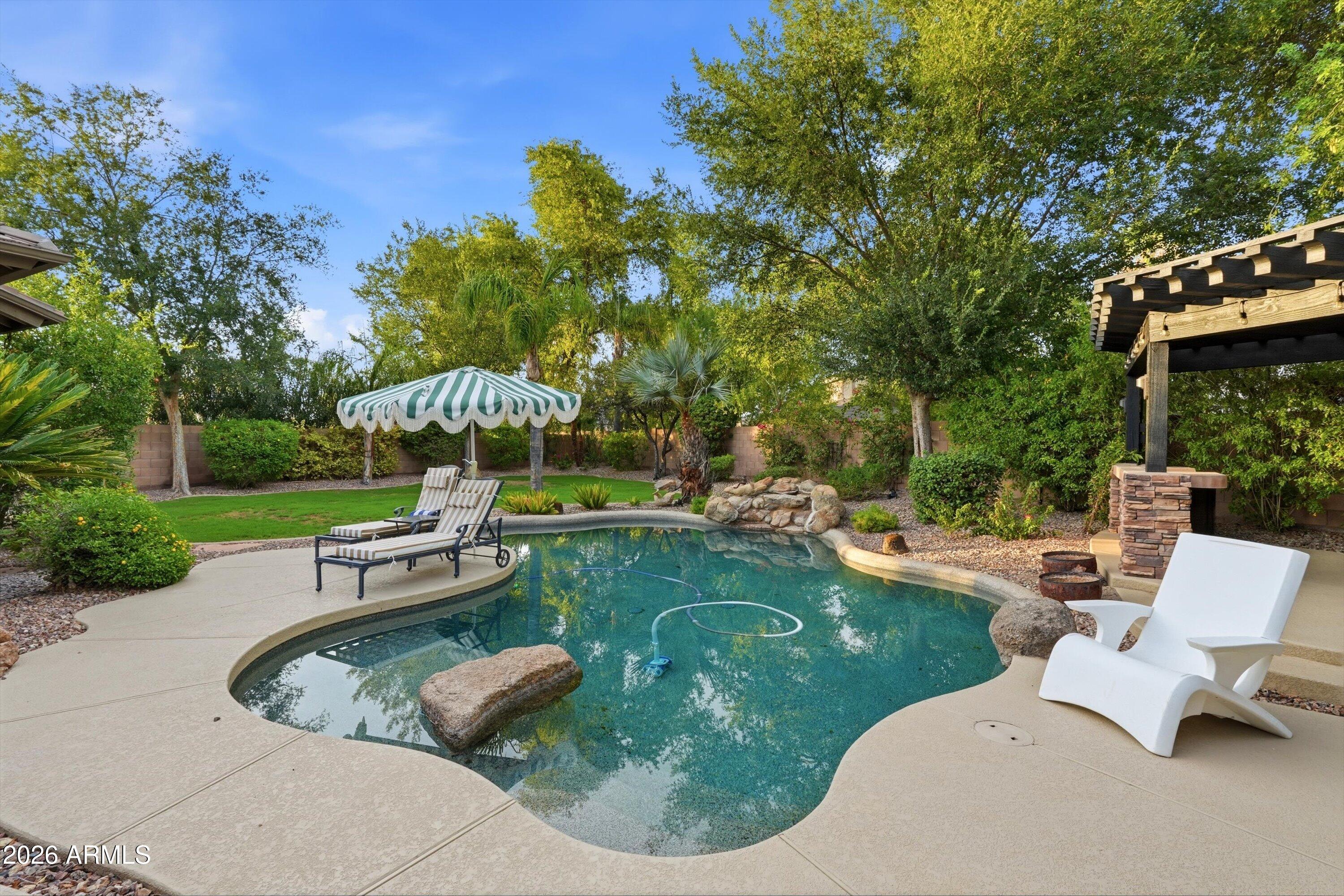 4432 E ARBOR Drive