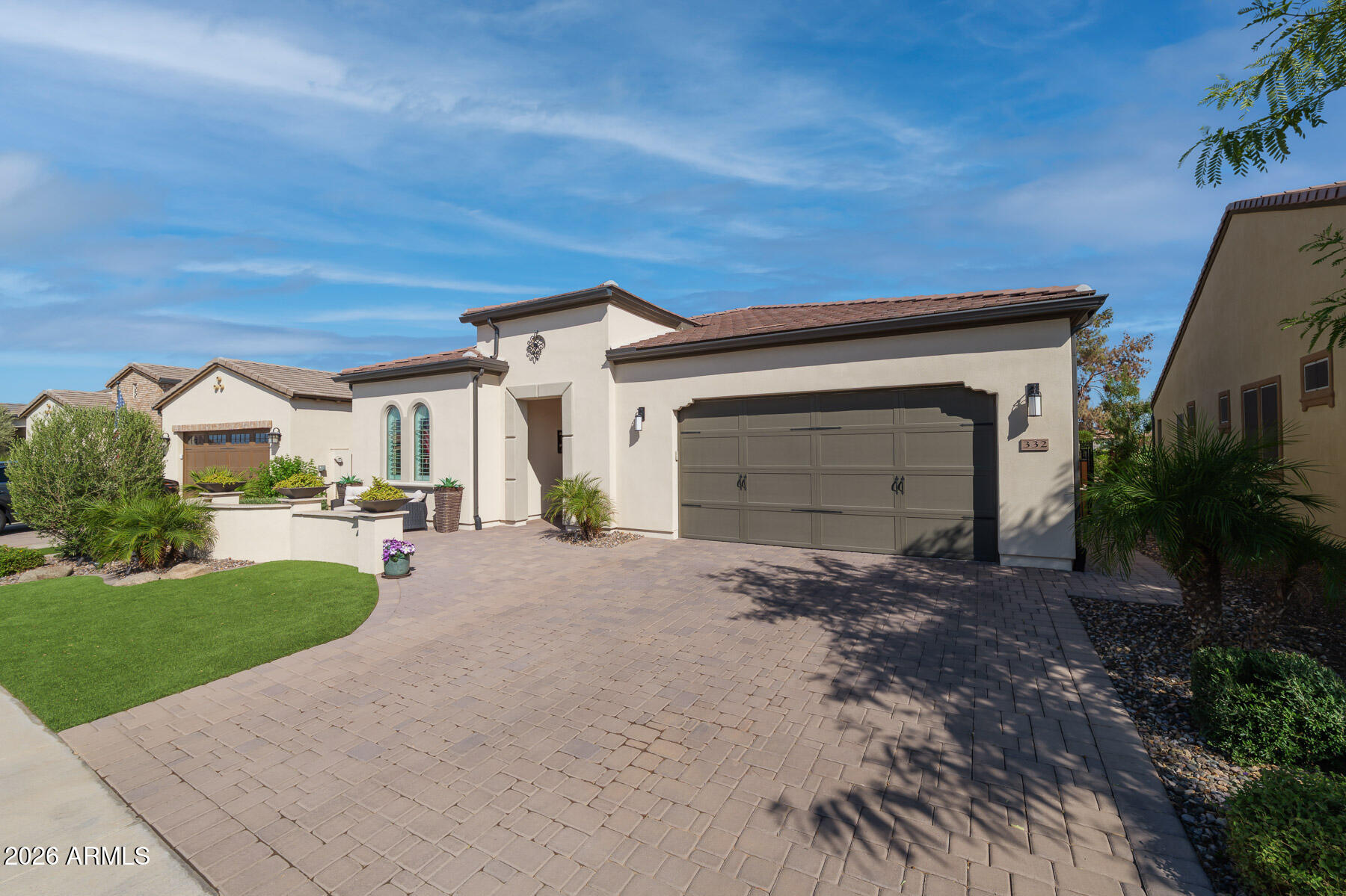 332 E BRACCIANO Avenue