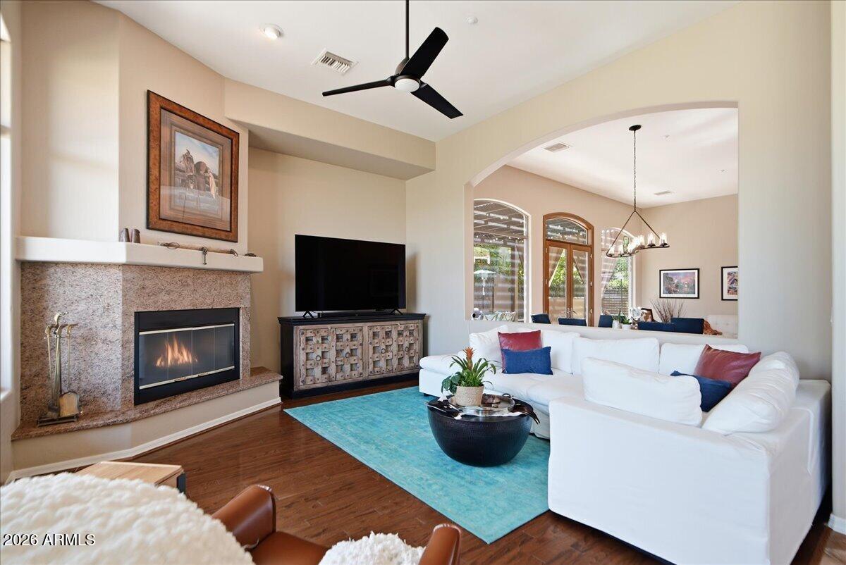 15601 E CACTUS Drive