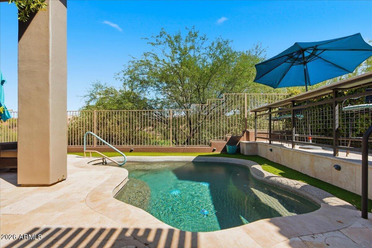 15601 E CACTUS Drive