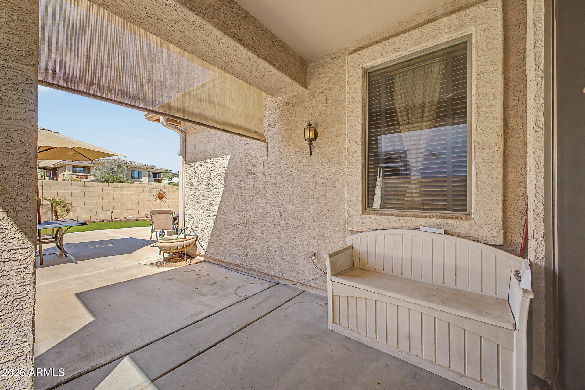 1270 E THOMPSON Way