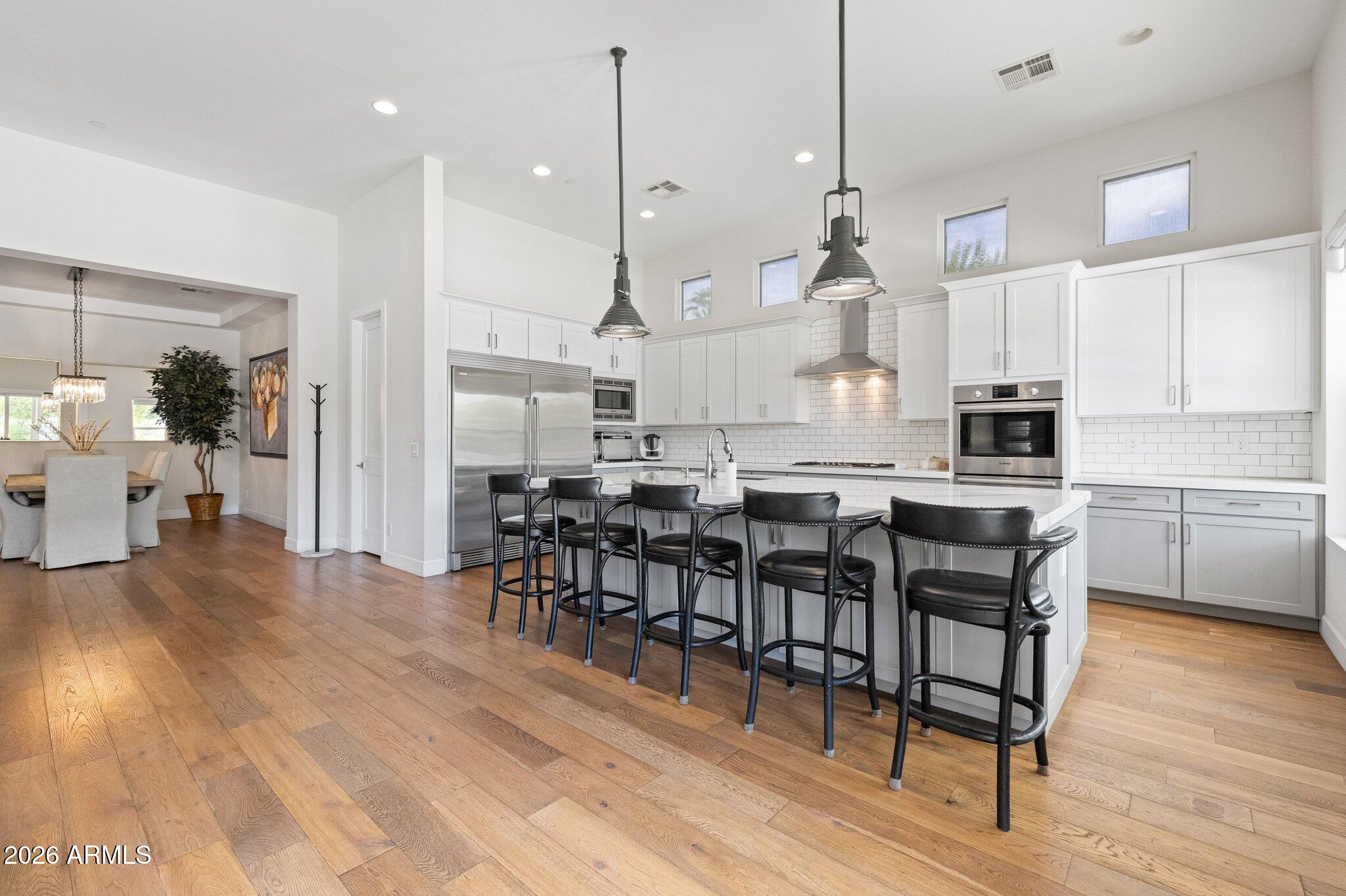 4812 N 68th Place
