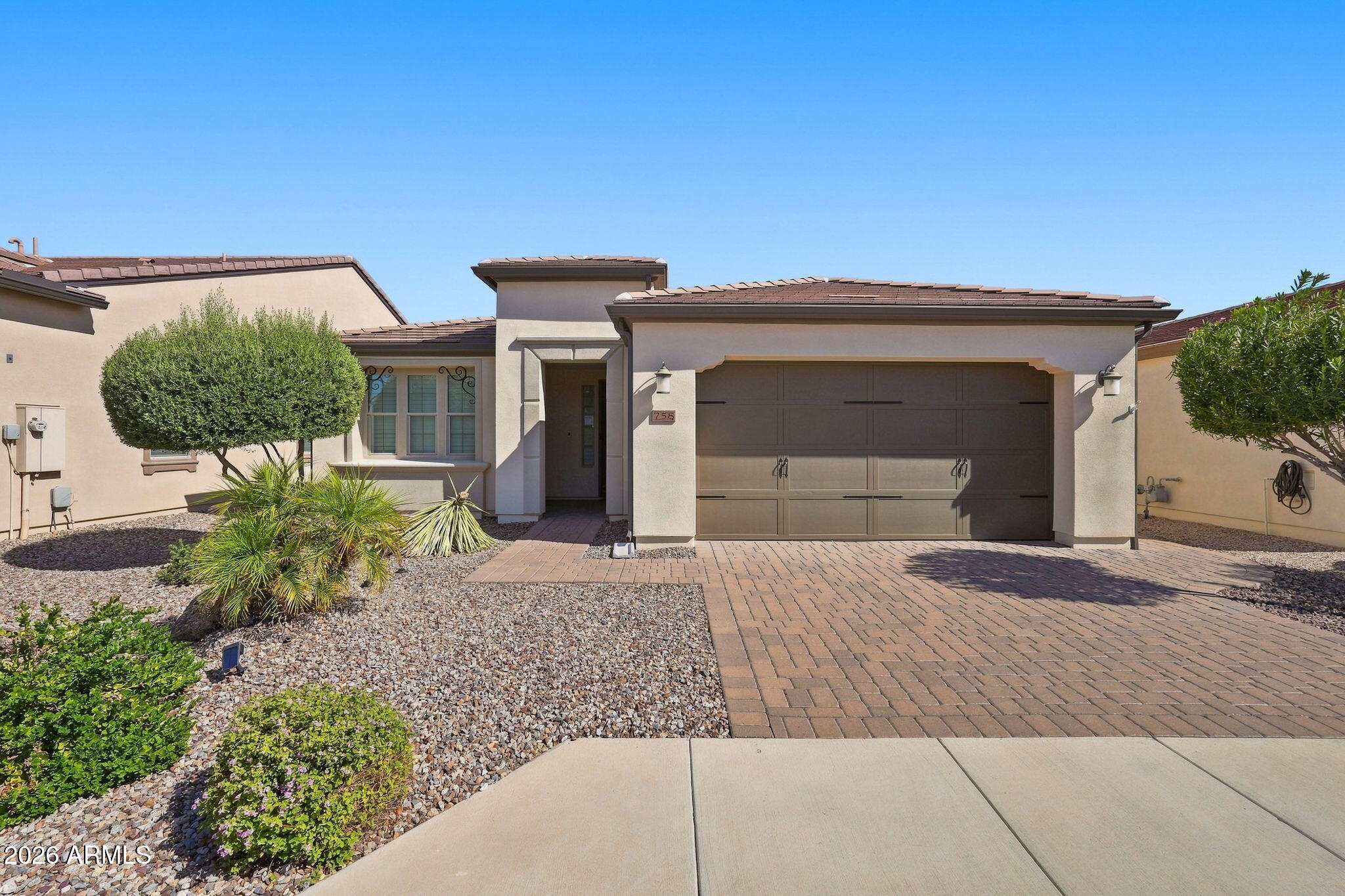 758 E FARMERS Lane