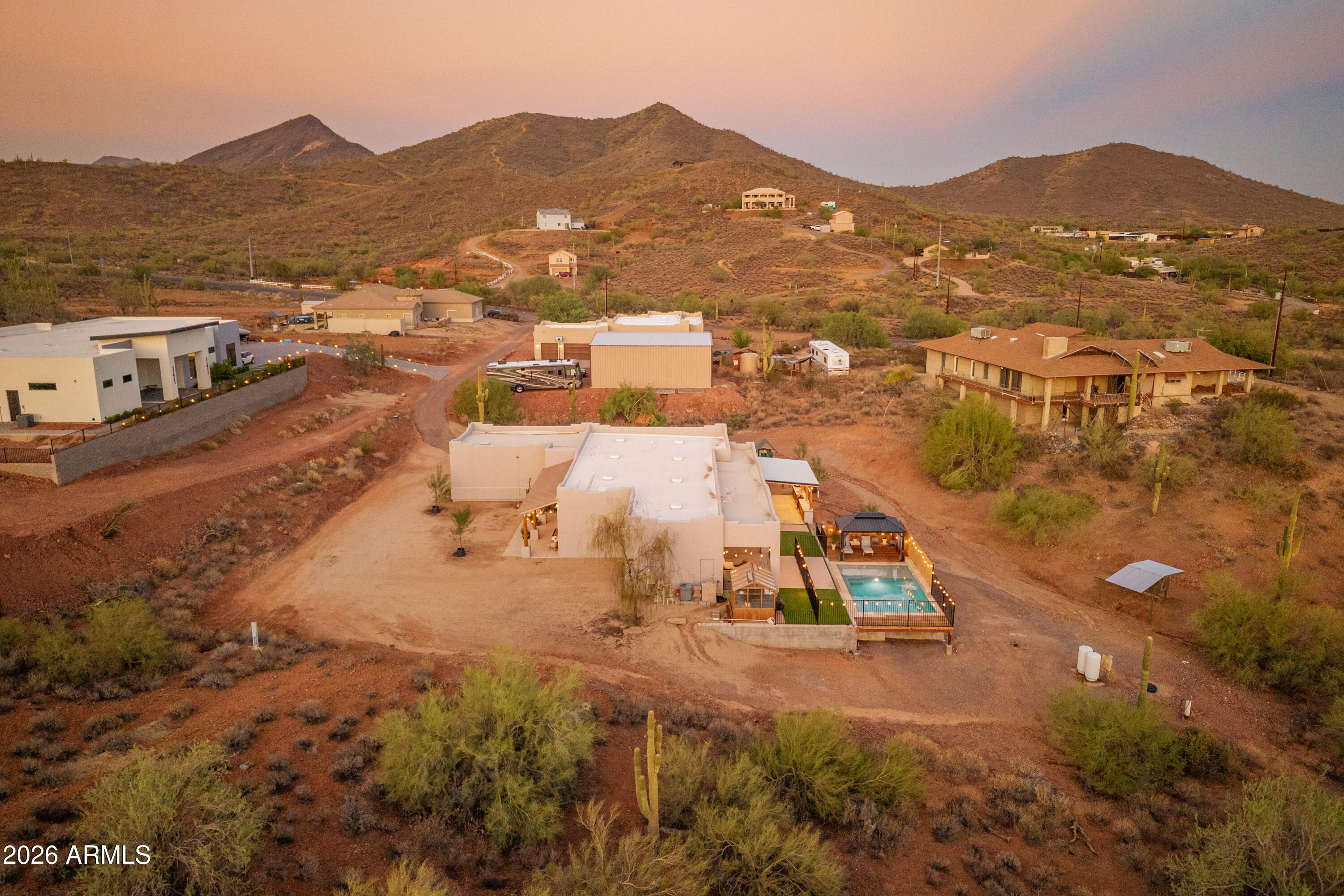 829 E STEINBECK Drive