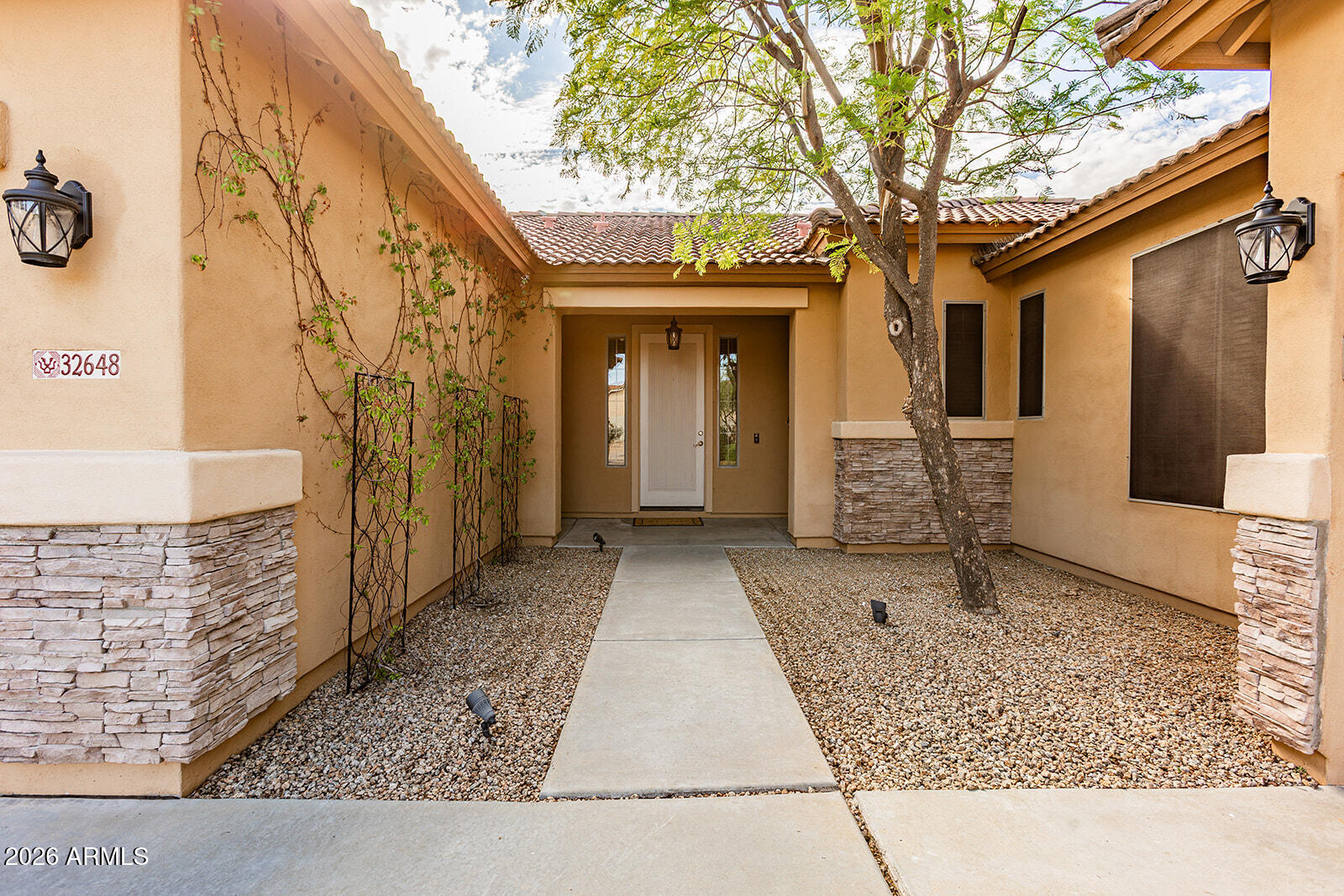 32648 N 40TH Place