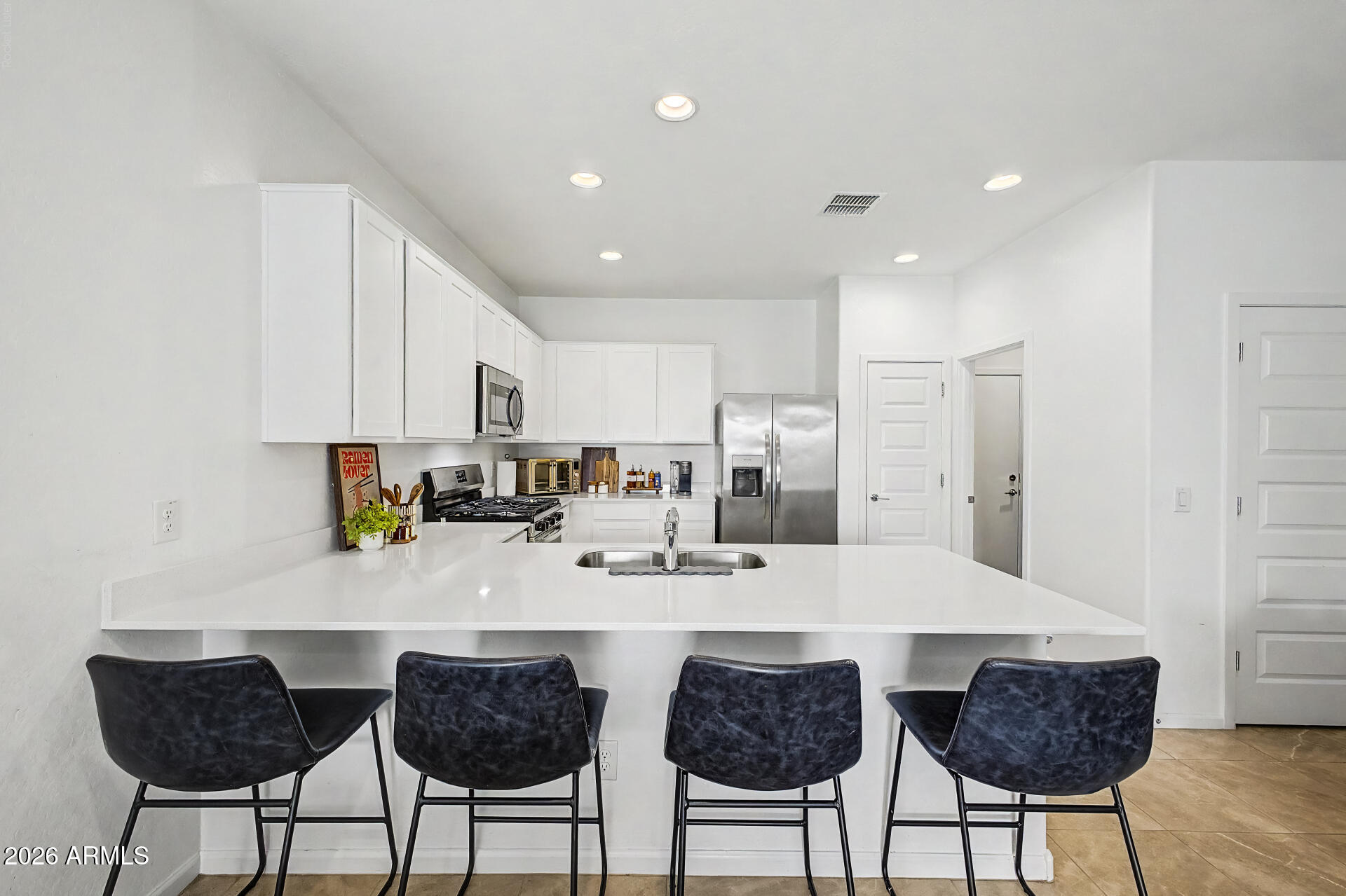 15587 W KENDALL Street