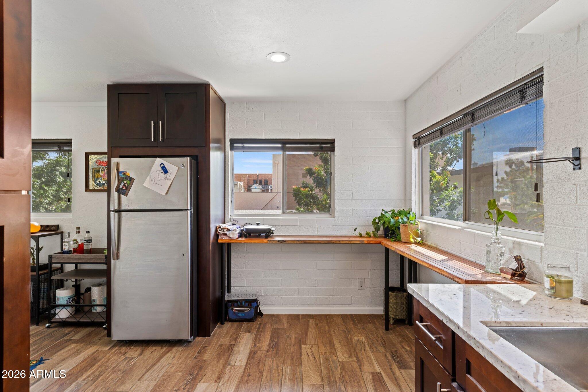 3637 E MONTEROSA Street 17