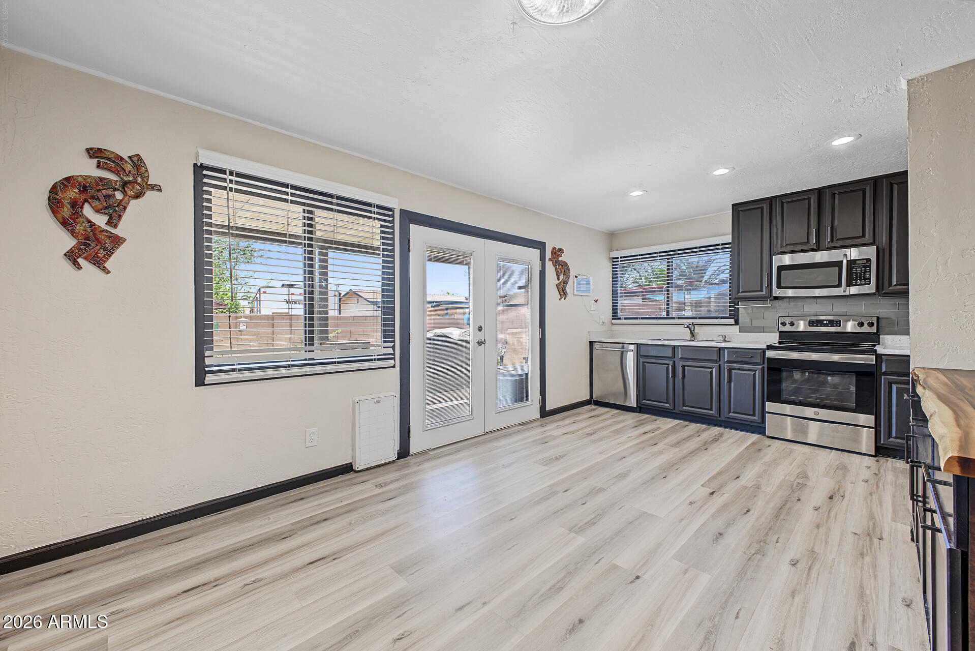5515 W CAROL ANN Way
