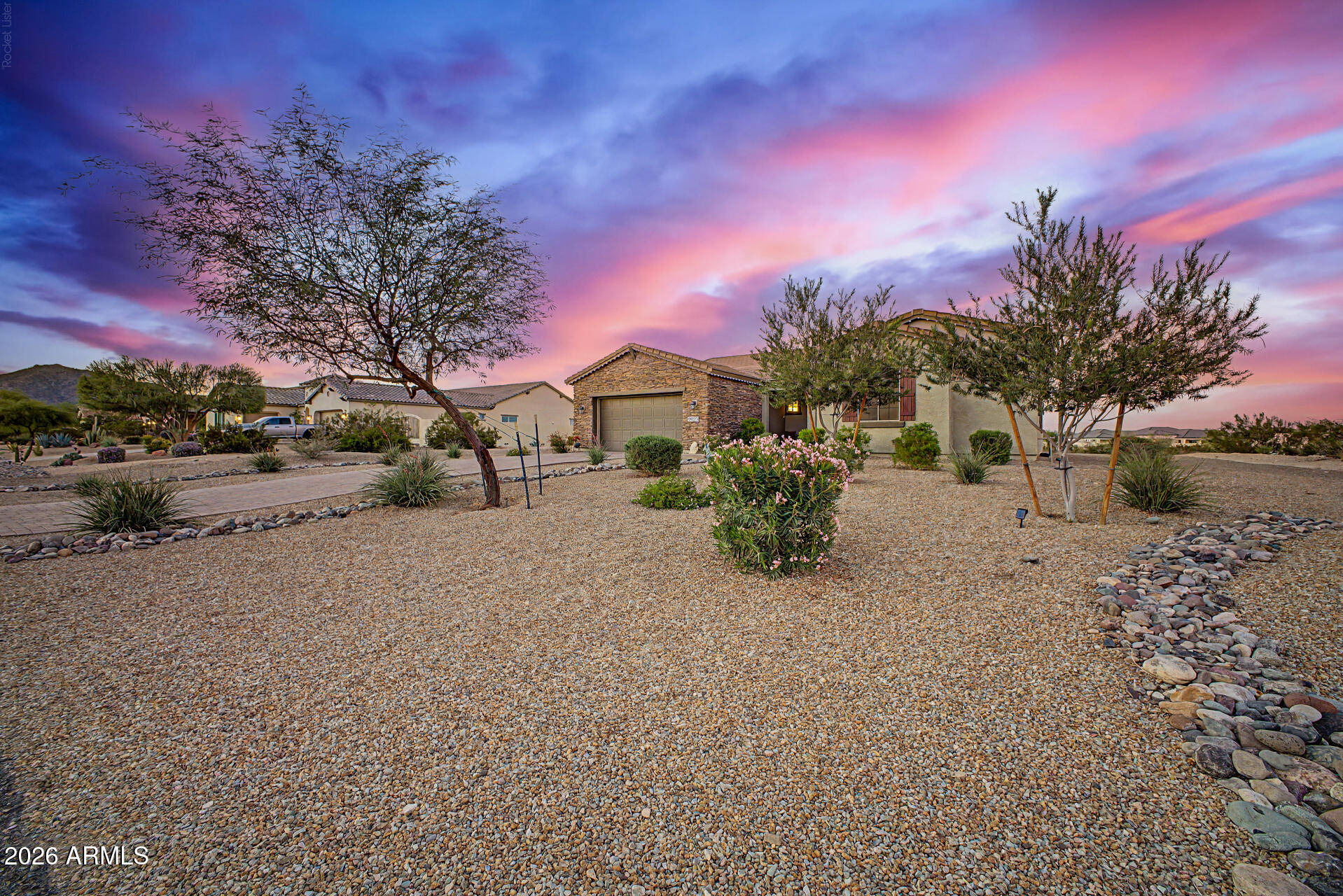 19232 W ECHO Lane