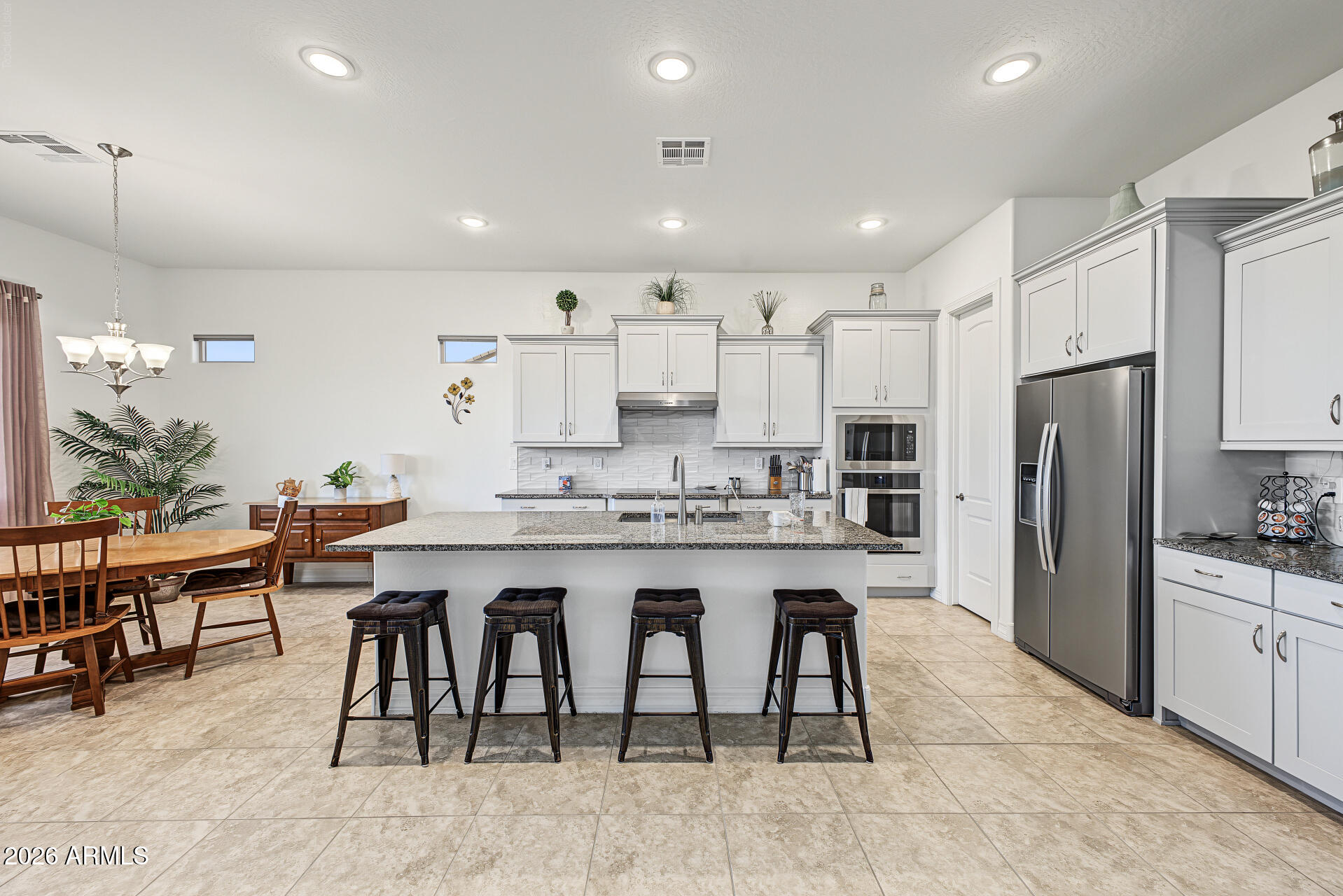 19232 W ECHO Lane