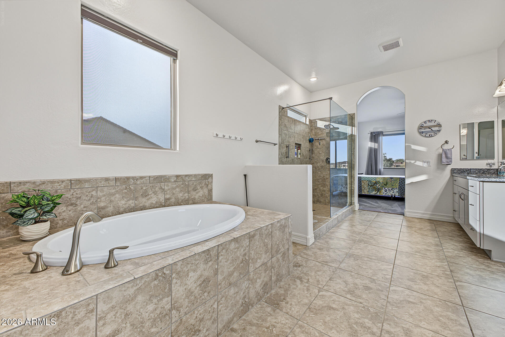 19232 W ECHO Lane