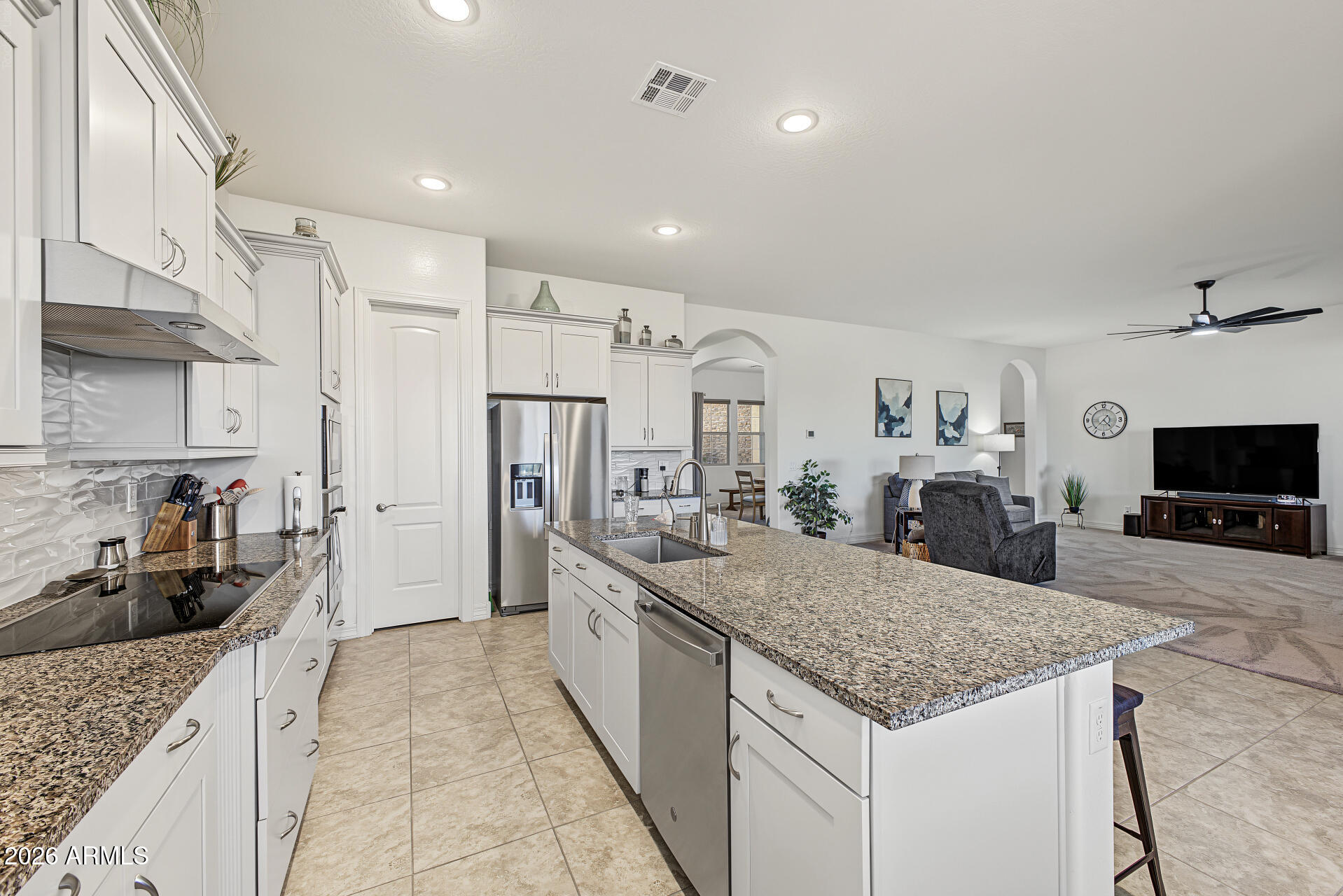 19232 W ECHO Lane