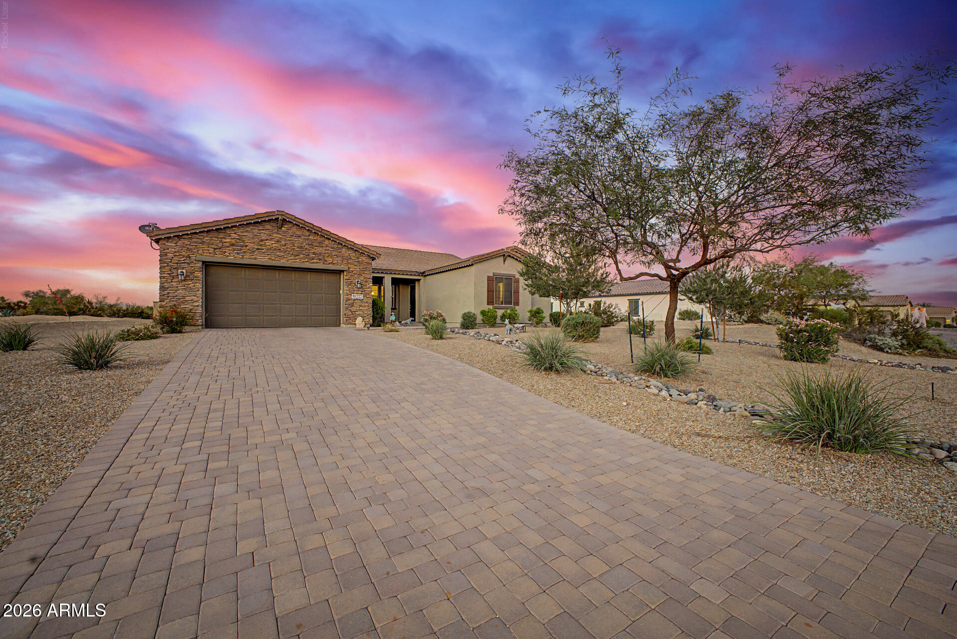 19232 W ECHO Lane
