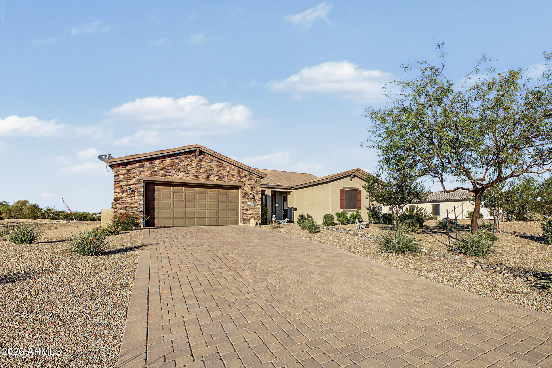 19232 W ECHO Lane
