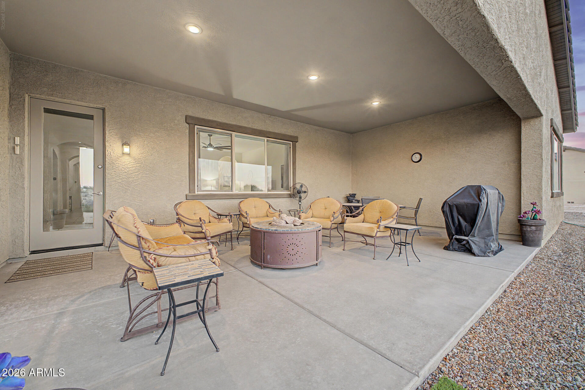 19232 W ECHO Lane