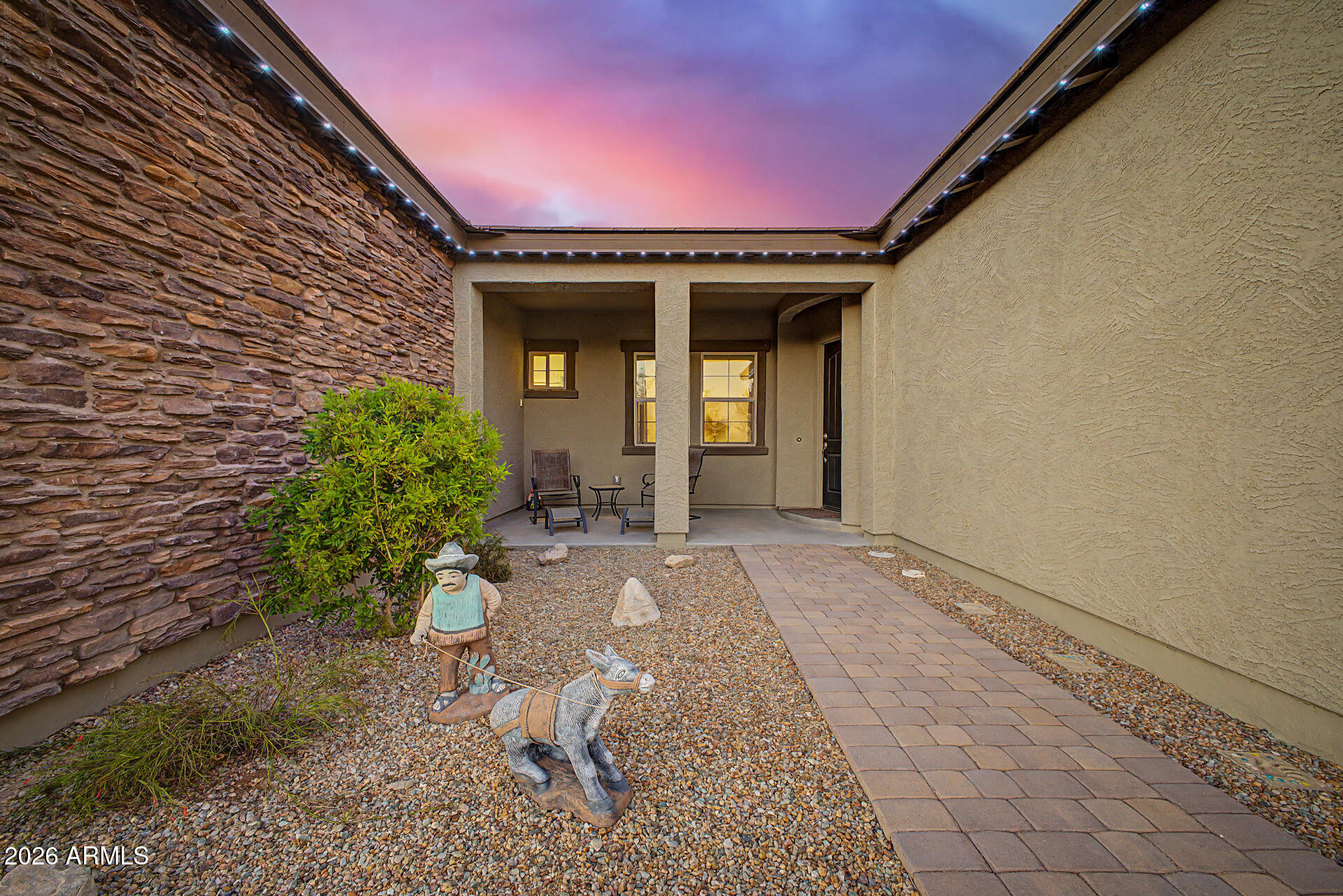 19232 W ECHO Lane