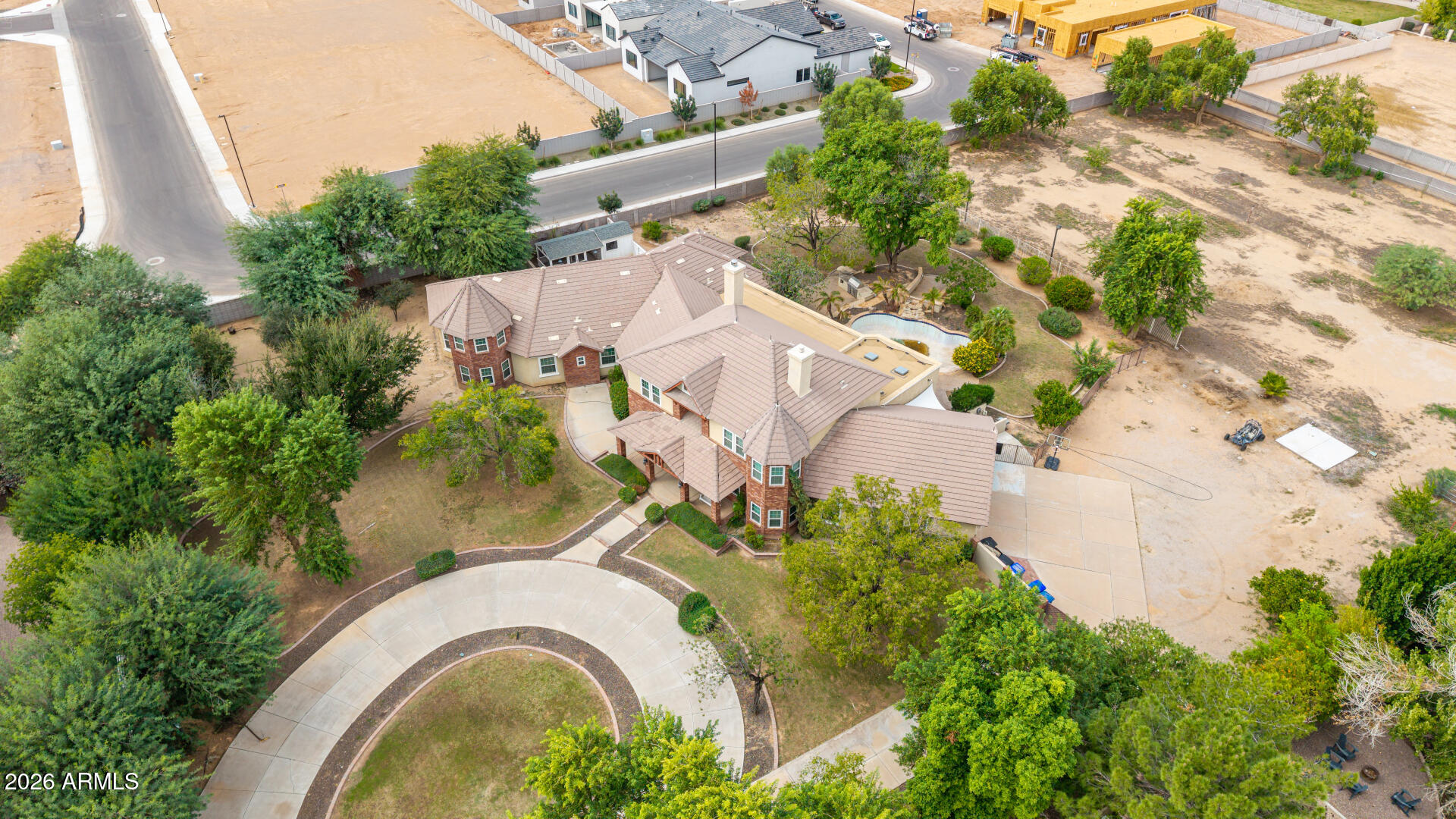 2542 E SCORPIO Place