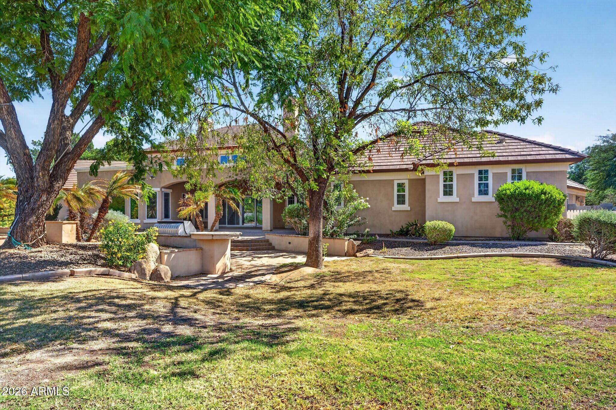 2542 E SCORPIO Place