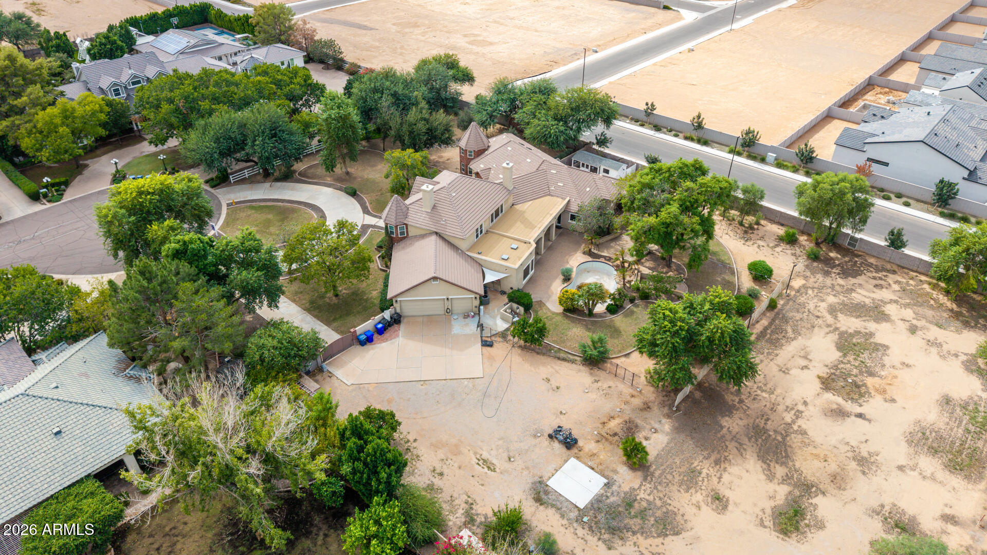 2542 E SCORPIO Place