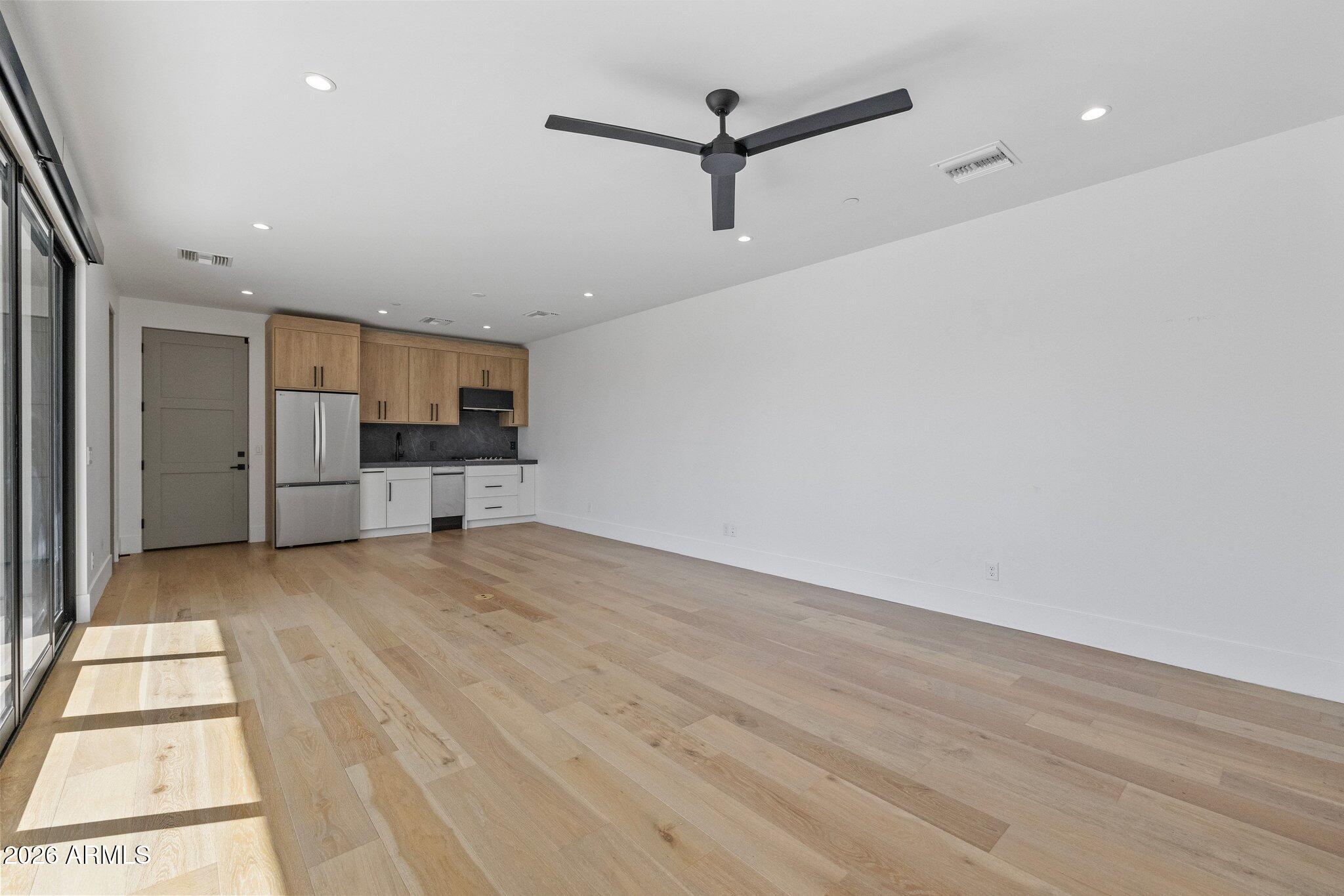 5419 N 41ST Place