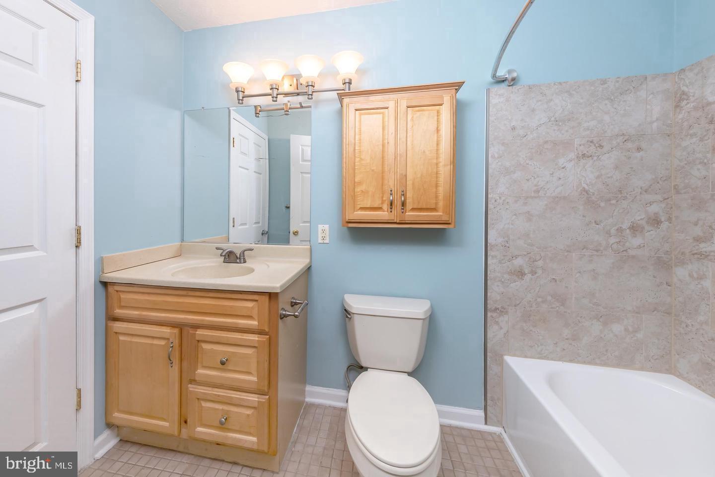 125 CHELSEA CIRCLE B144