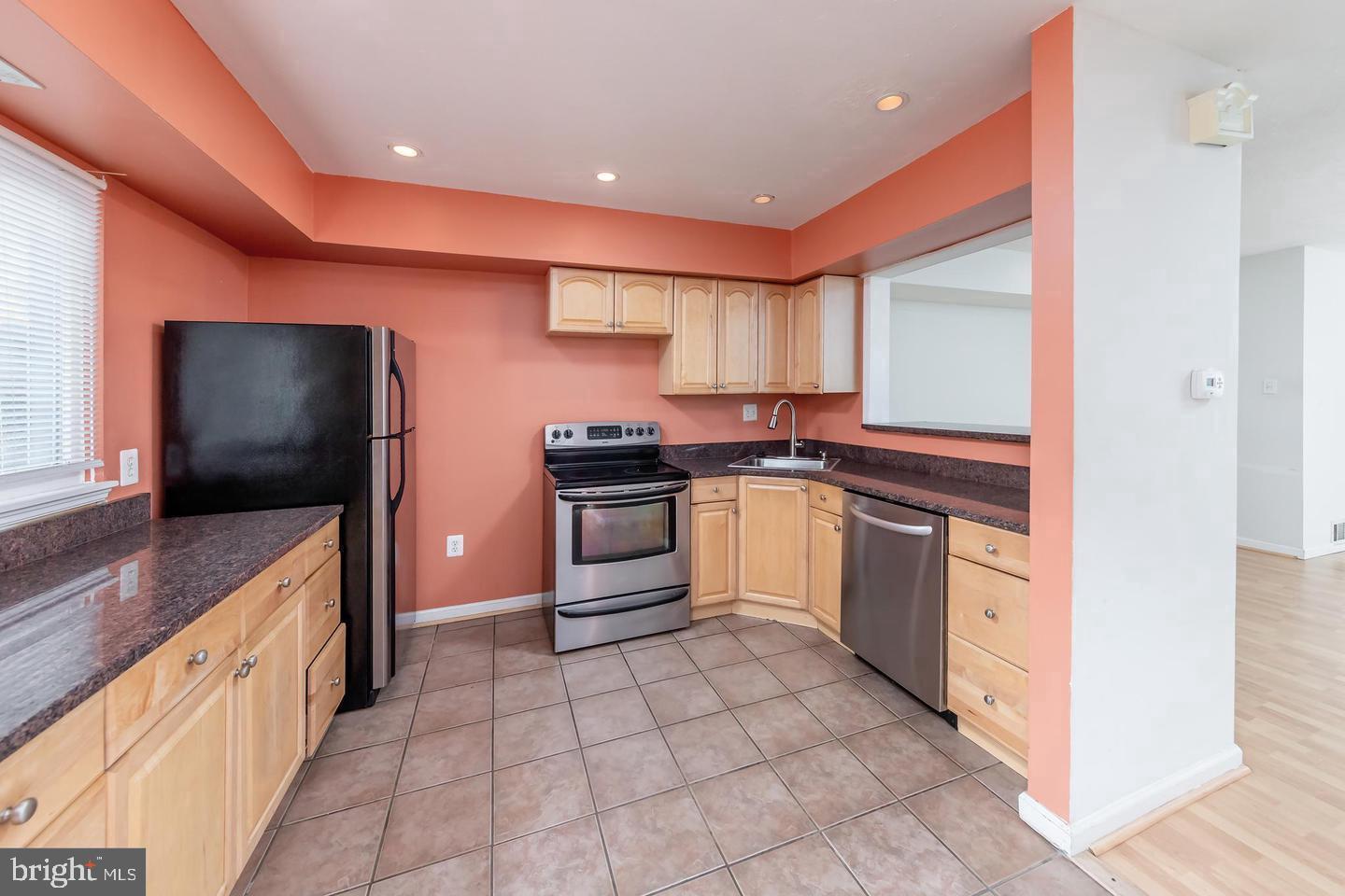 125 CHELSEA CIRCLE B144