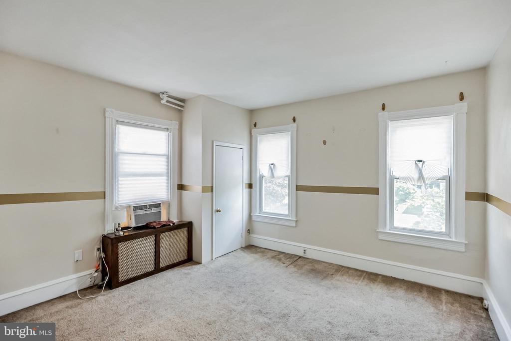 29 ROGERS AVENUE