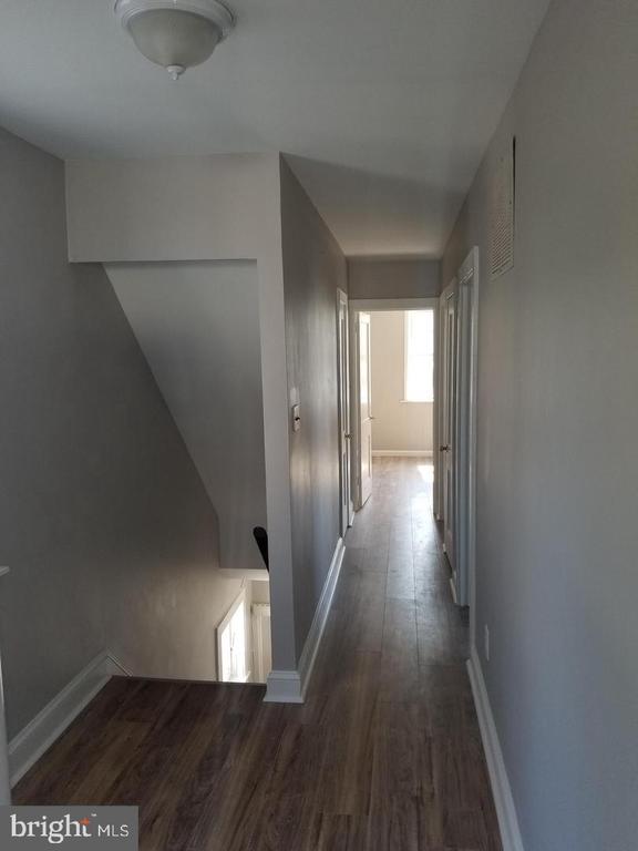 30 S BROADWAY 2