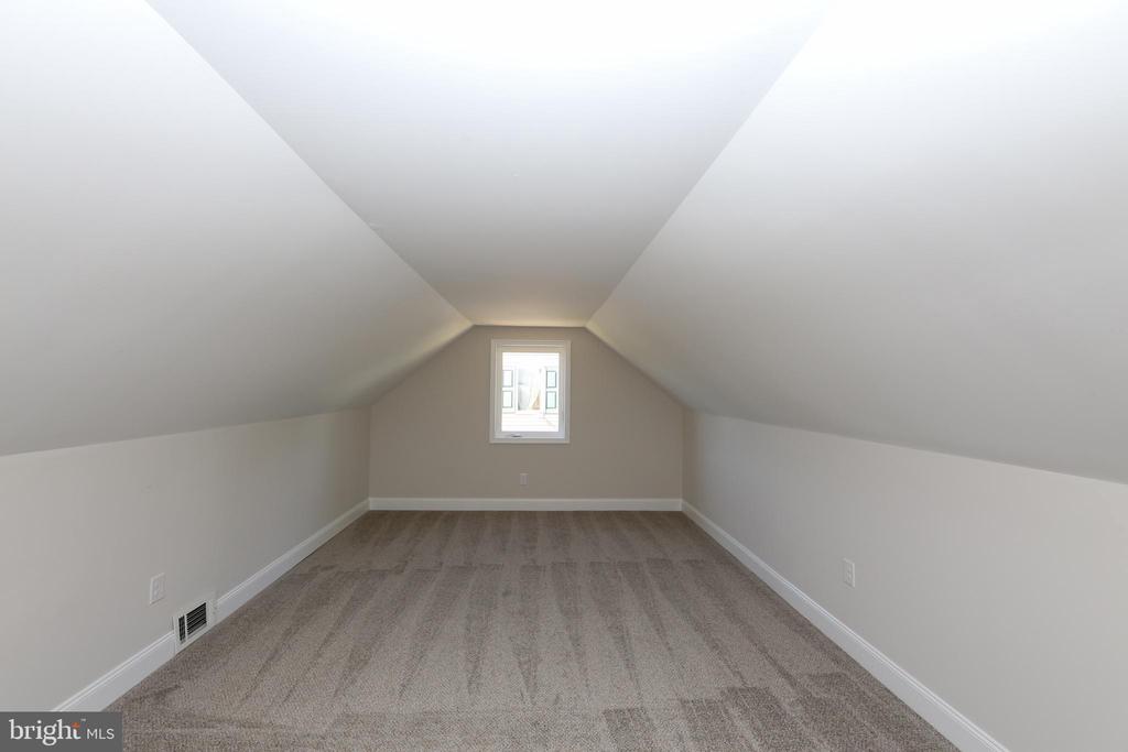 116 BERGEN AVENUE