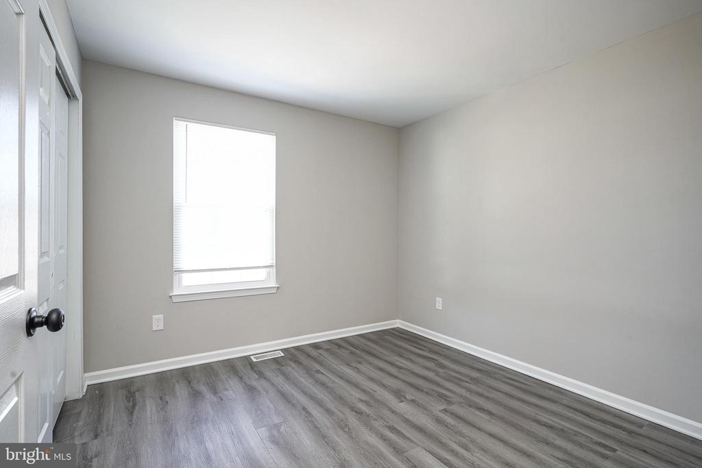 3002 TALL PINES
