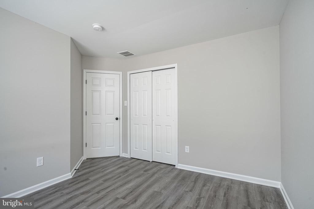 3002 TALL PINES