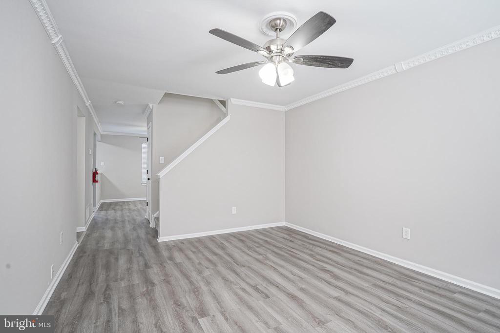 3002 TALL PINES
