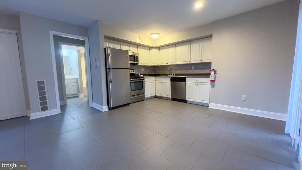 1203 BERWYCK COURT