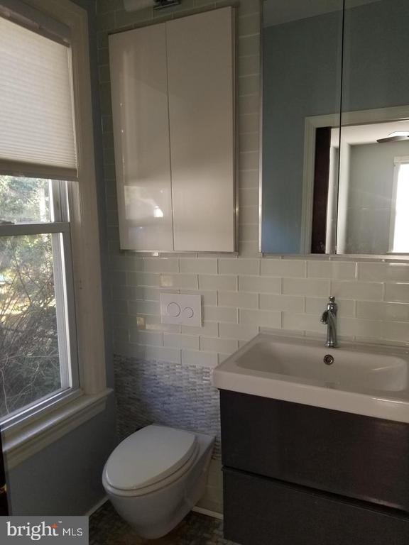 219 WOODLAWN TERRACE 1