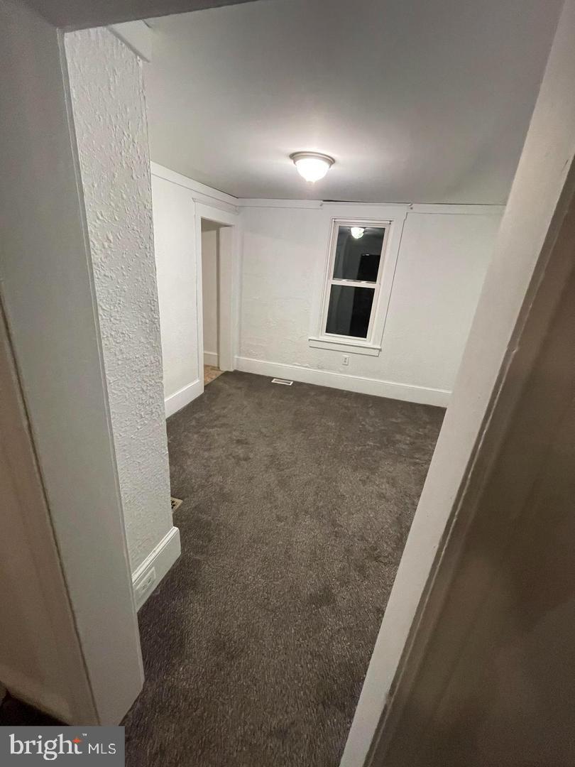 201 W LINCOLN AVENUE 2