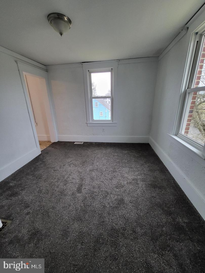 201 W LINCOLN AVENUE 2